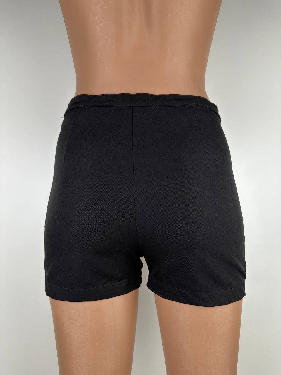 Gianfranco Ferre Shorts Gianfranco Ferre Size 24" / US 00 / IT 34 - 2 Thumbnail