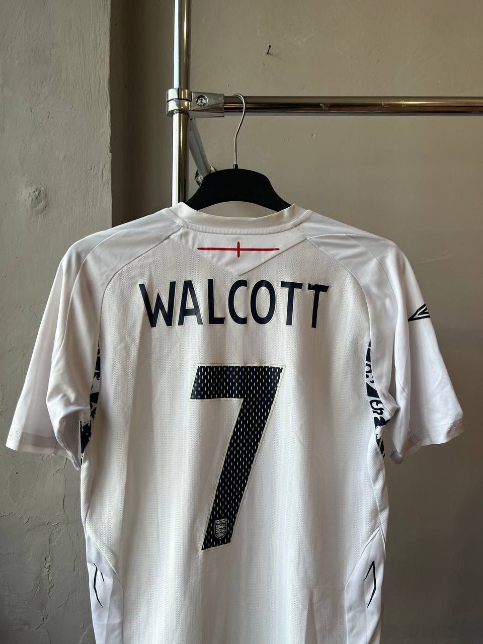 Umbro 2007/09 ENGLAND TEAM #7 WALCOTT SOCCER JERSEY FOOTBALL SHIRT Size US M / EU 48-50 / 2 - 15 Thumbnail