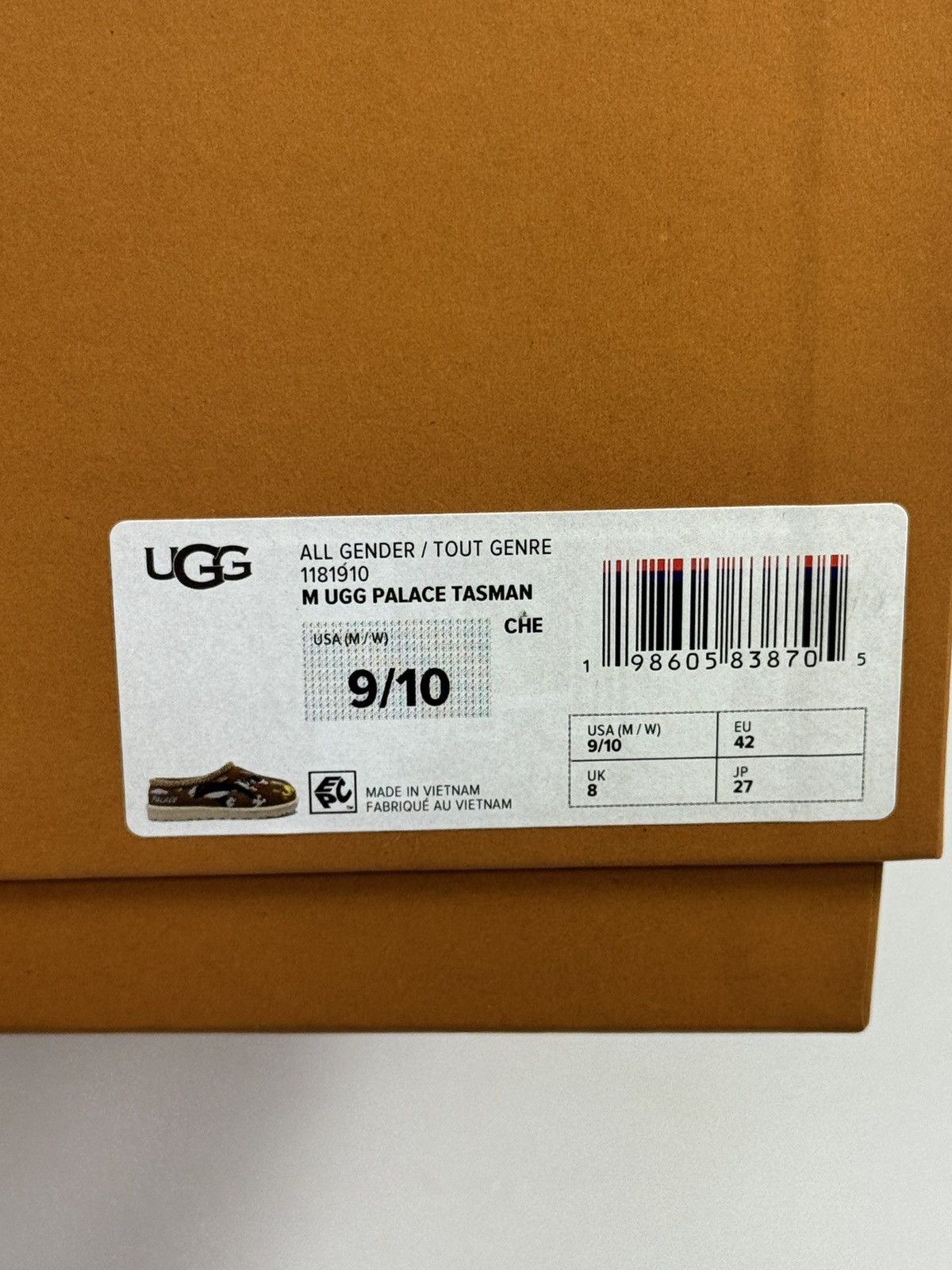 Palace × Ugg LOONEY TUNES UGGS Size US 10 / EU 43 - 18 Thumbnail