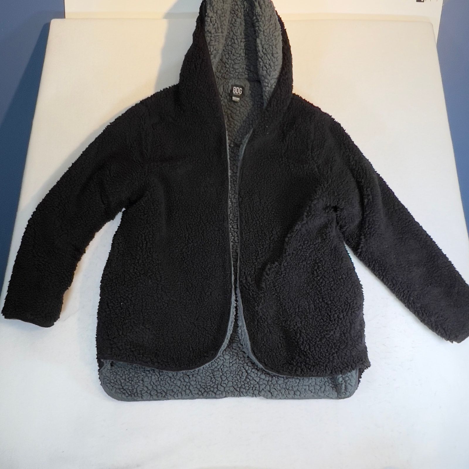 Urban Outfitters BDG Urban Outfitters Fleece Hoodie Uni XS/S Black Grey Fluff Size S / US 4 / IT 40 - 3 Thumbnail