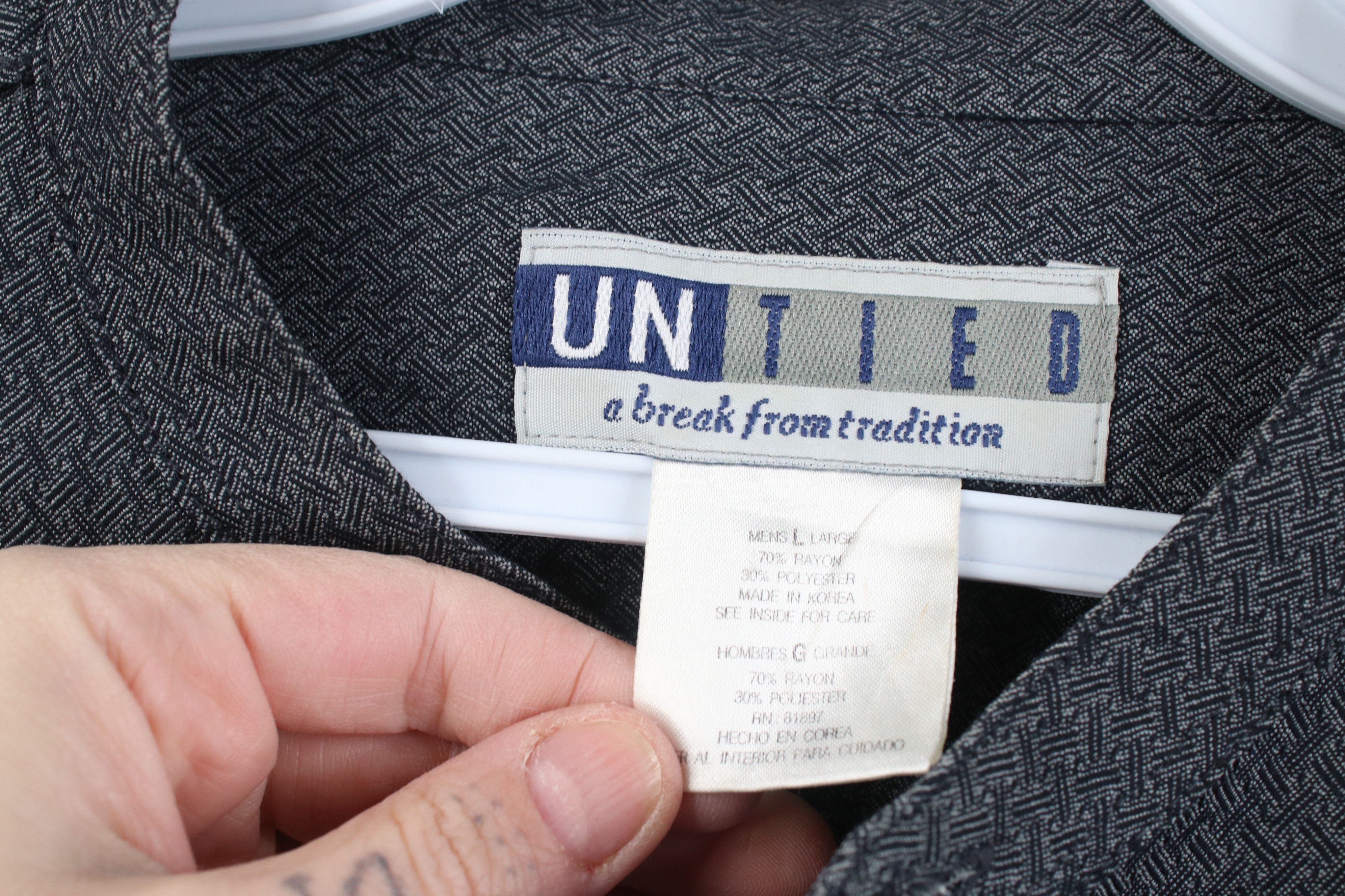 Vintage Vintage 90s Streetwear Geometric Band Collar Button Shirt Size US L / EU 52-54 / 3 - 7 Thumbnail