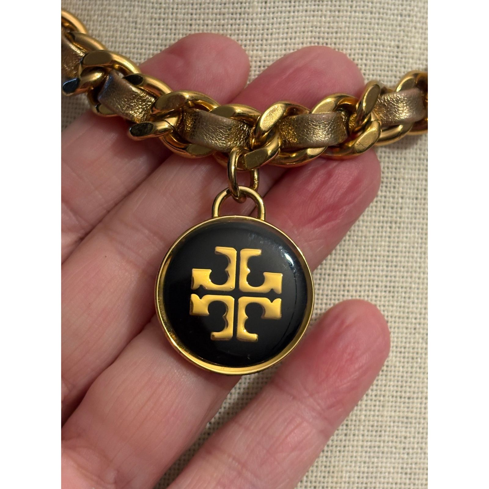 Tory Burch Tory Burch Logo Medallion Chunky Chain Necklace 14" Size ONE SIZE - 1 Thumbnail