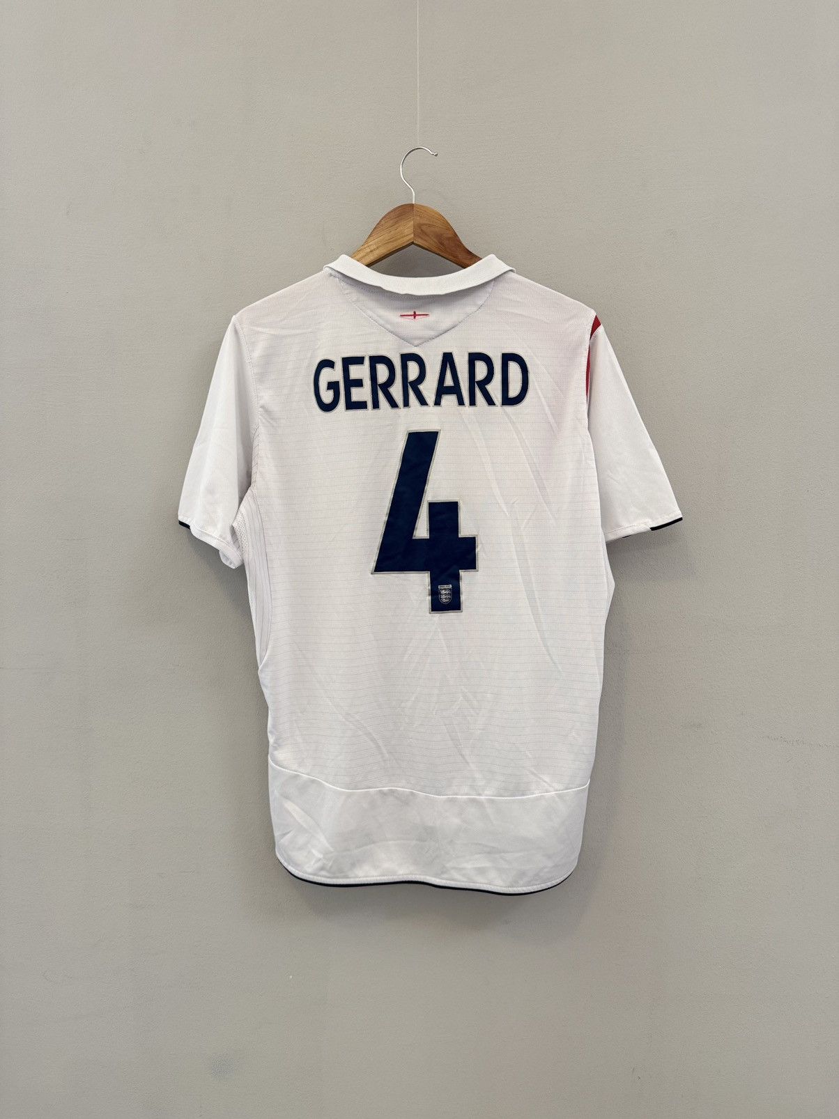 Umbro × Vintage Umbro England 2007/2009 #4 Gerrard Football Jersey Size US L / EU 52-54 / 3 - 1 Thumbnail