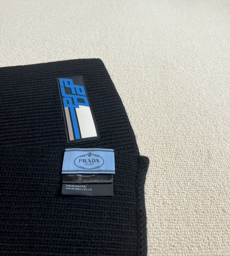 Prada Prada Wool knitted bib scarf 2501-Nextarrow Size ONE SIZE - 5 Thumbnail