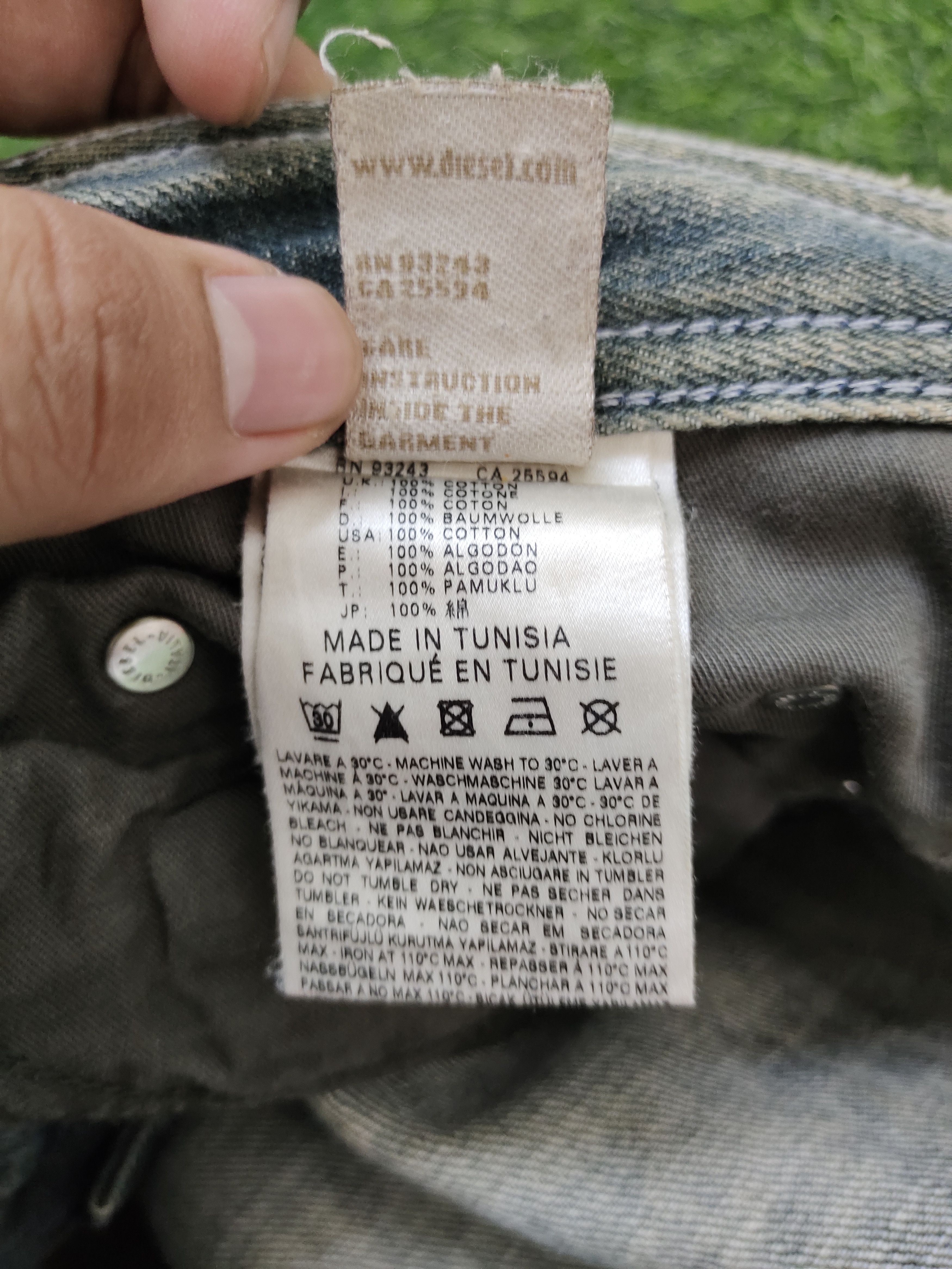 Diesel Vintage Y2k Diesel Timmen Distress Faded Denim Jeans Size US 31 - 16 Thumbnail