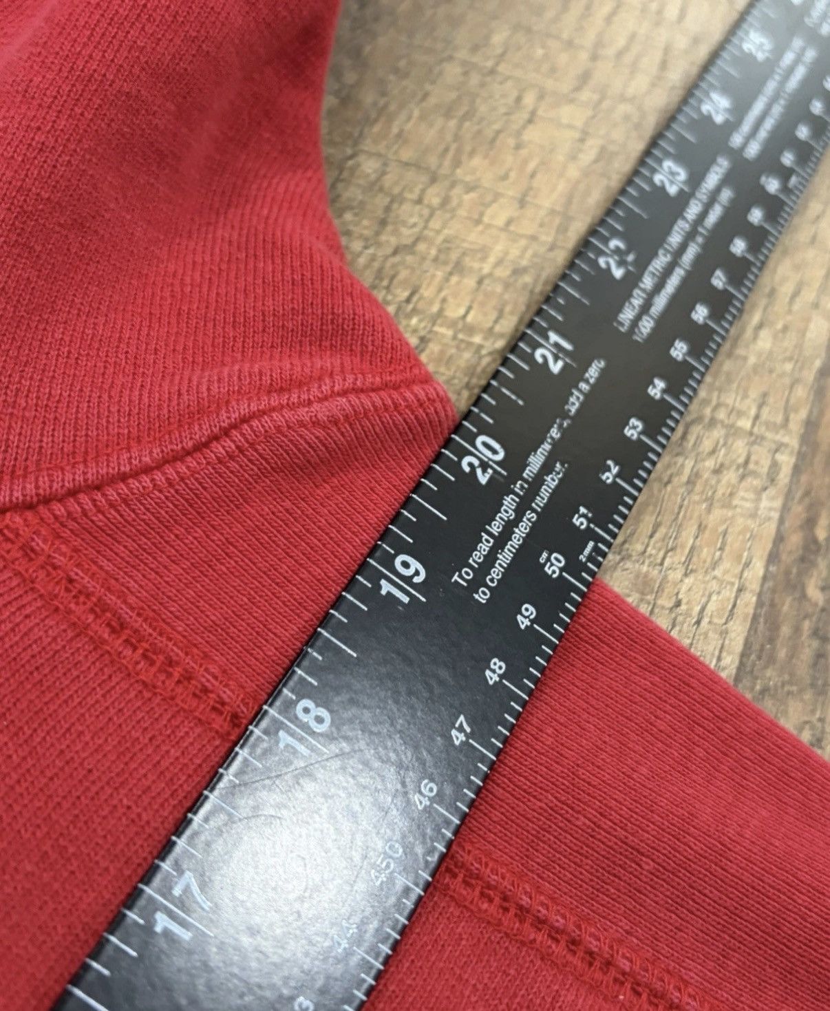 Champion VTG 80s Champion Reverse Weave Wisconsin Crewneck Red Medium Size US M / EU 48-50 / 2 - 9 Thumbnail