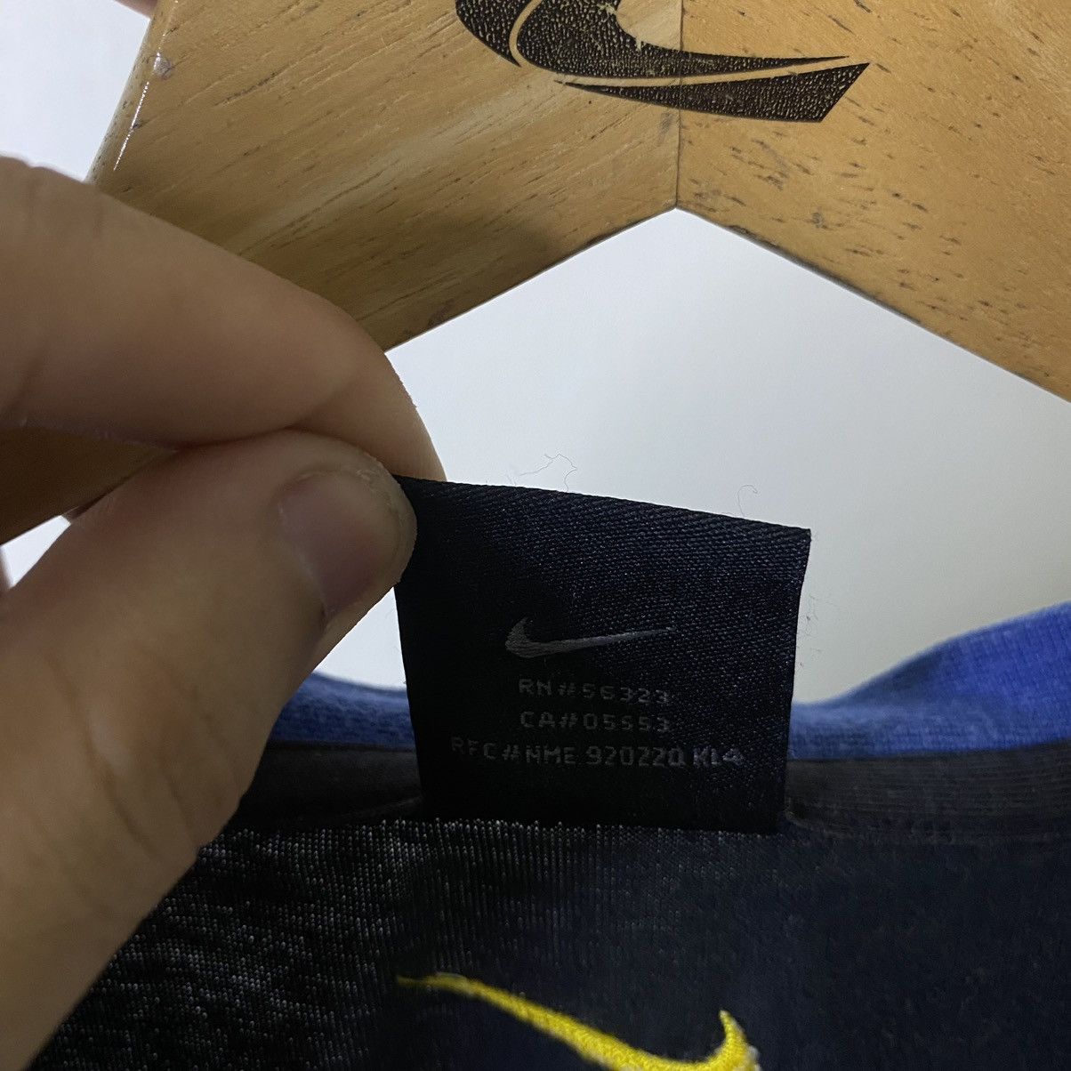 Nike × Vintage Vintage 2000s Nike Joga Bonito x Inter Milan T Shirt Size US L / EU 52-54 / 3 - 5 Thumbnail