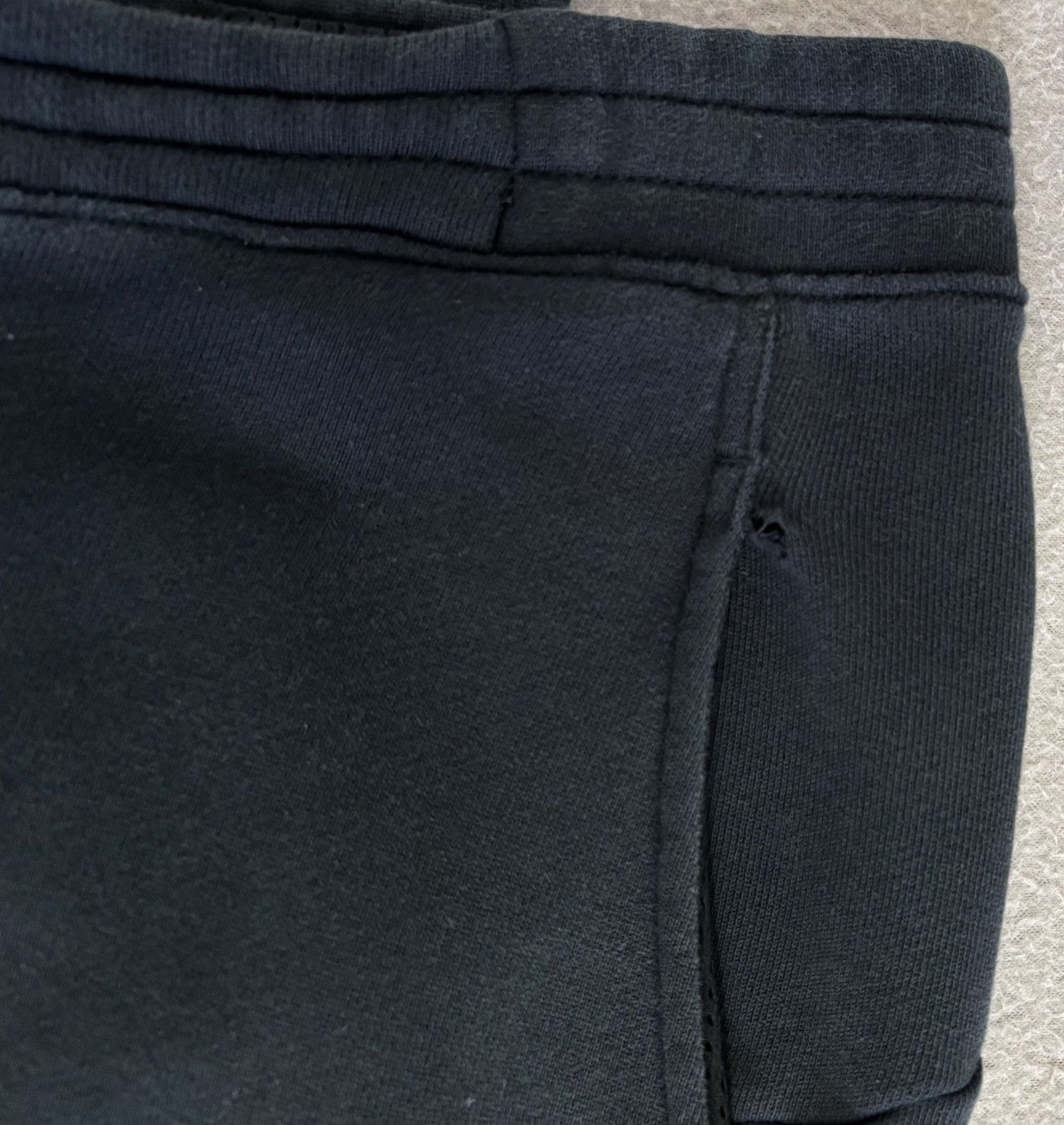 Nike Nike Tech Fleece Jogger Sweatpants Small Size US 30 / EU 46 - 10 Thumbnail