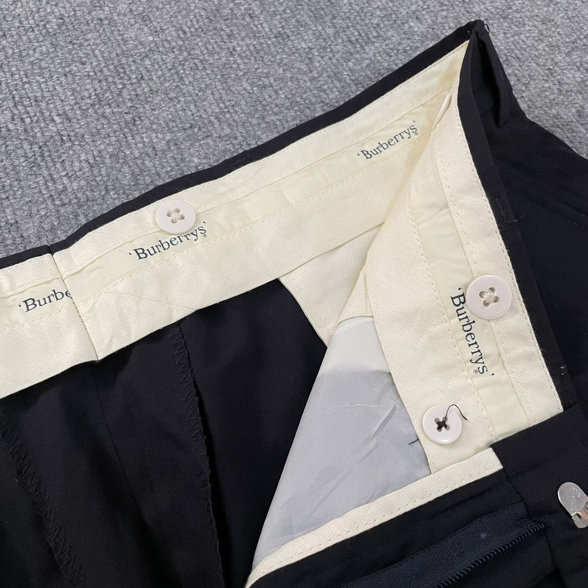 Burberry Burberry’s Pleated Trouser Workwear Casual Balenciaga Style Size US 38 / EU 54 - 4 Thumbnail