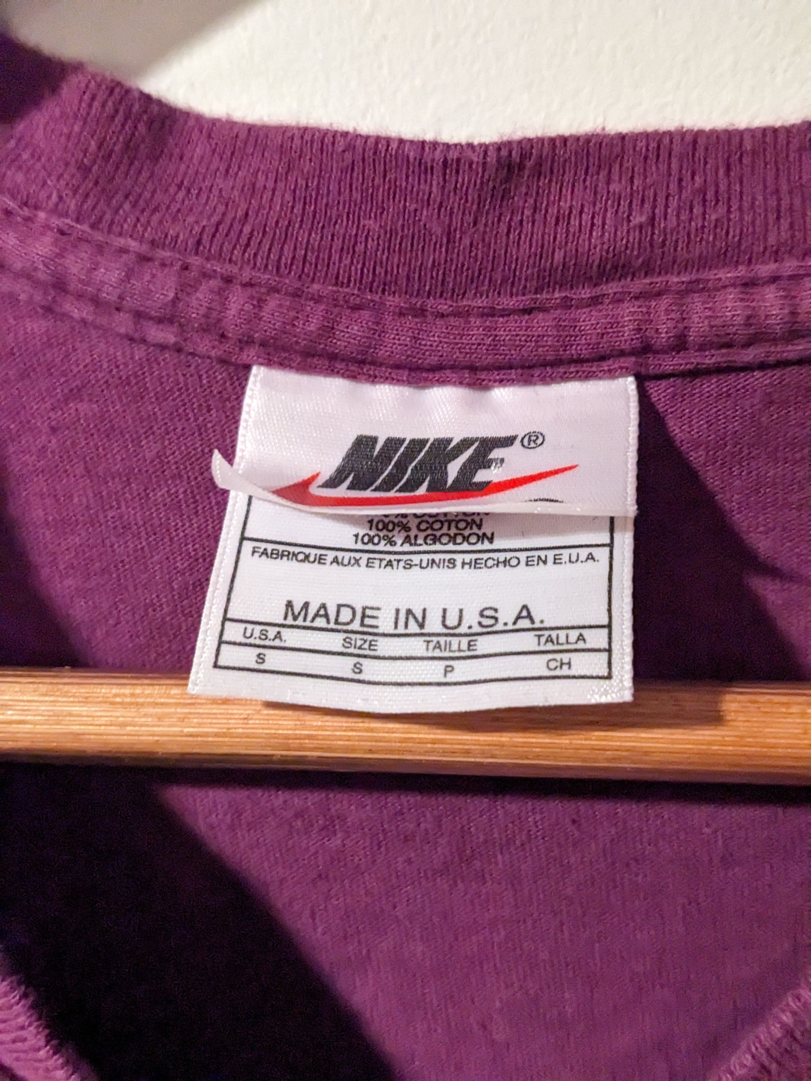 Nike × Vintage Vintage 90s Nike Mini Swoosh Essential Small V-Neck T-Shirt Size US S / EU 44-46 / 1 - 3 Thumbnail