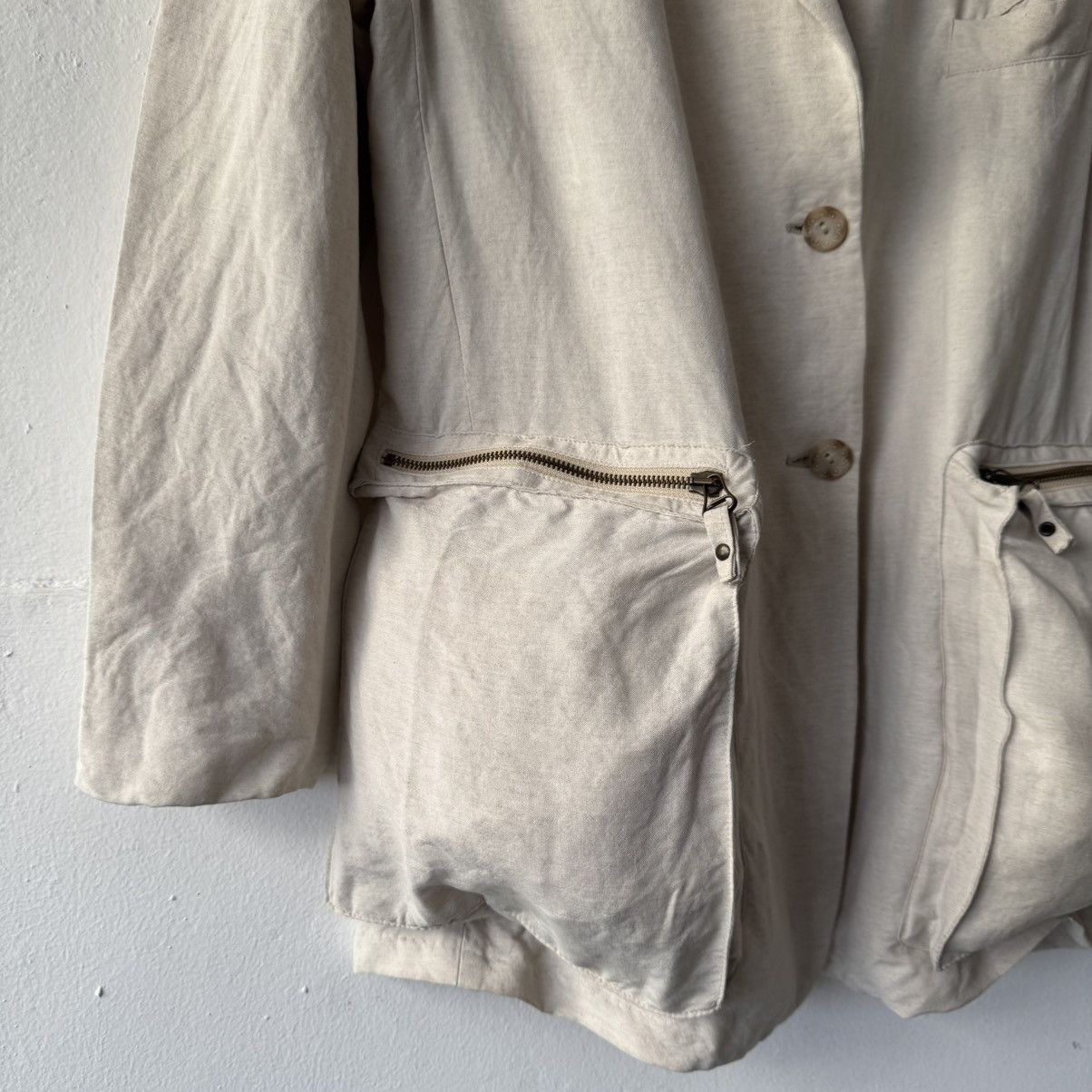 Emporio Armani Vintage Emporio Armani Double Pocket Zipper Blazer Size US S / EU 44-46 / 1 - 12 Thumbnail