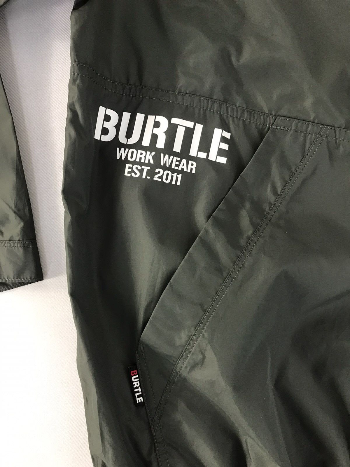 Japanese Brand × Vintage Vintage Windbreaker Burtle Workwear Zipper Jacket Size US L / EU 52-54 / 3 - 4 Thumbnail
