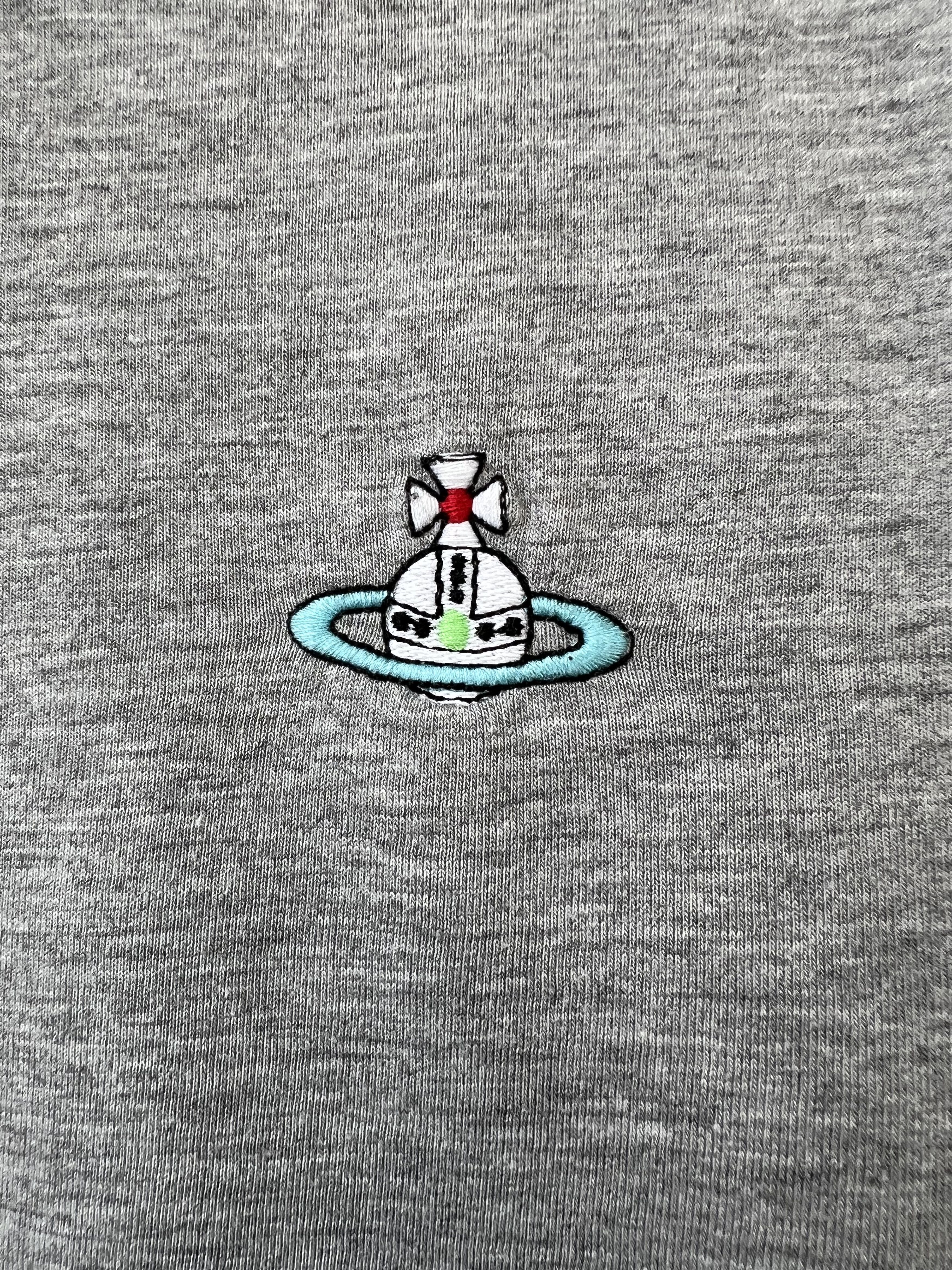 Vivienne Westwood Vivienne Westwood Made in England Longsleeve L Size US L / EU 52-54 / 3 - 2 Thumbnail
