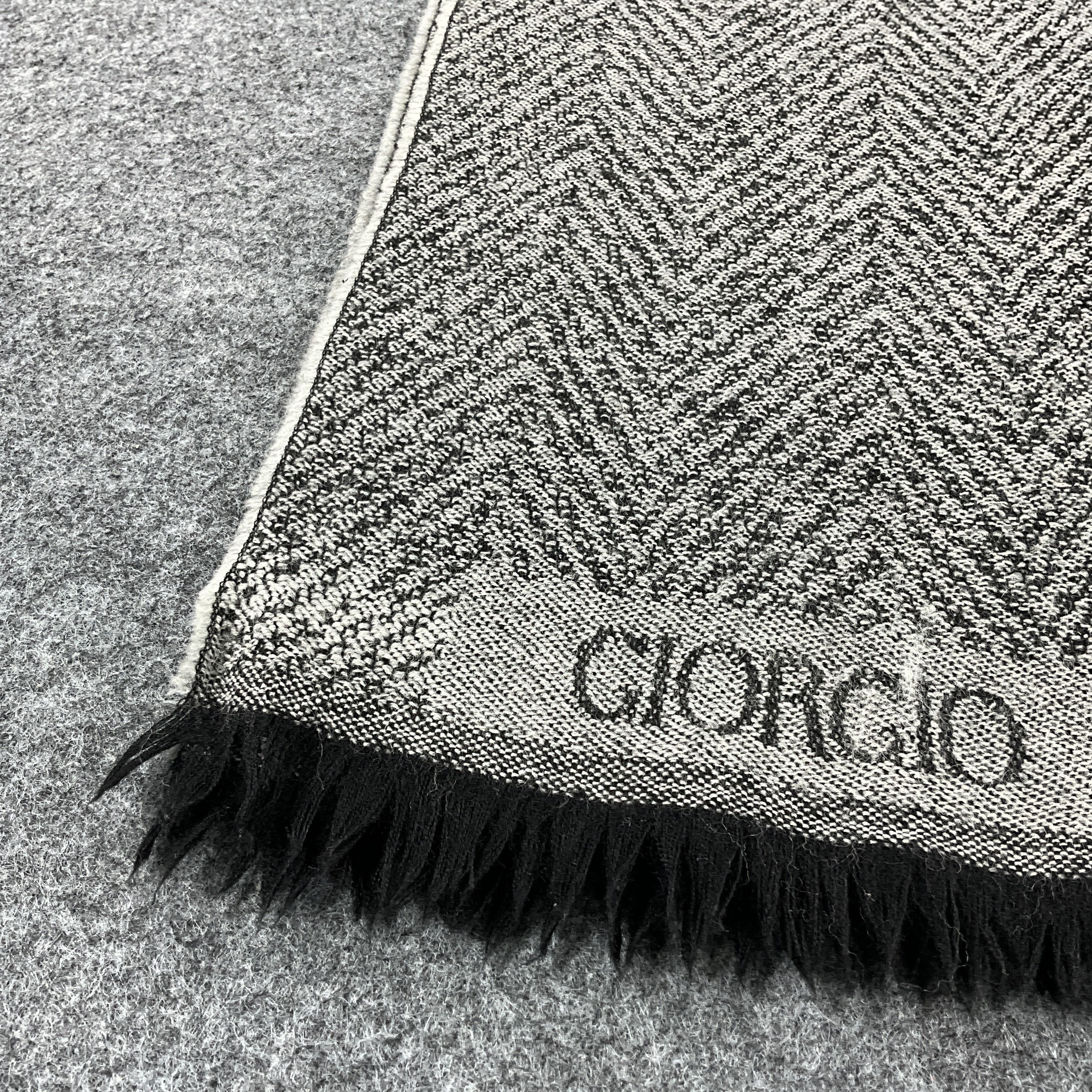 Giorgio Armani Giorgio Armani Scarf / Muffler / Neckwear T1242 Size ONE SIZE - 9 Thumbnail