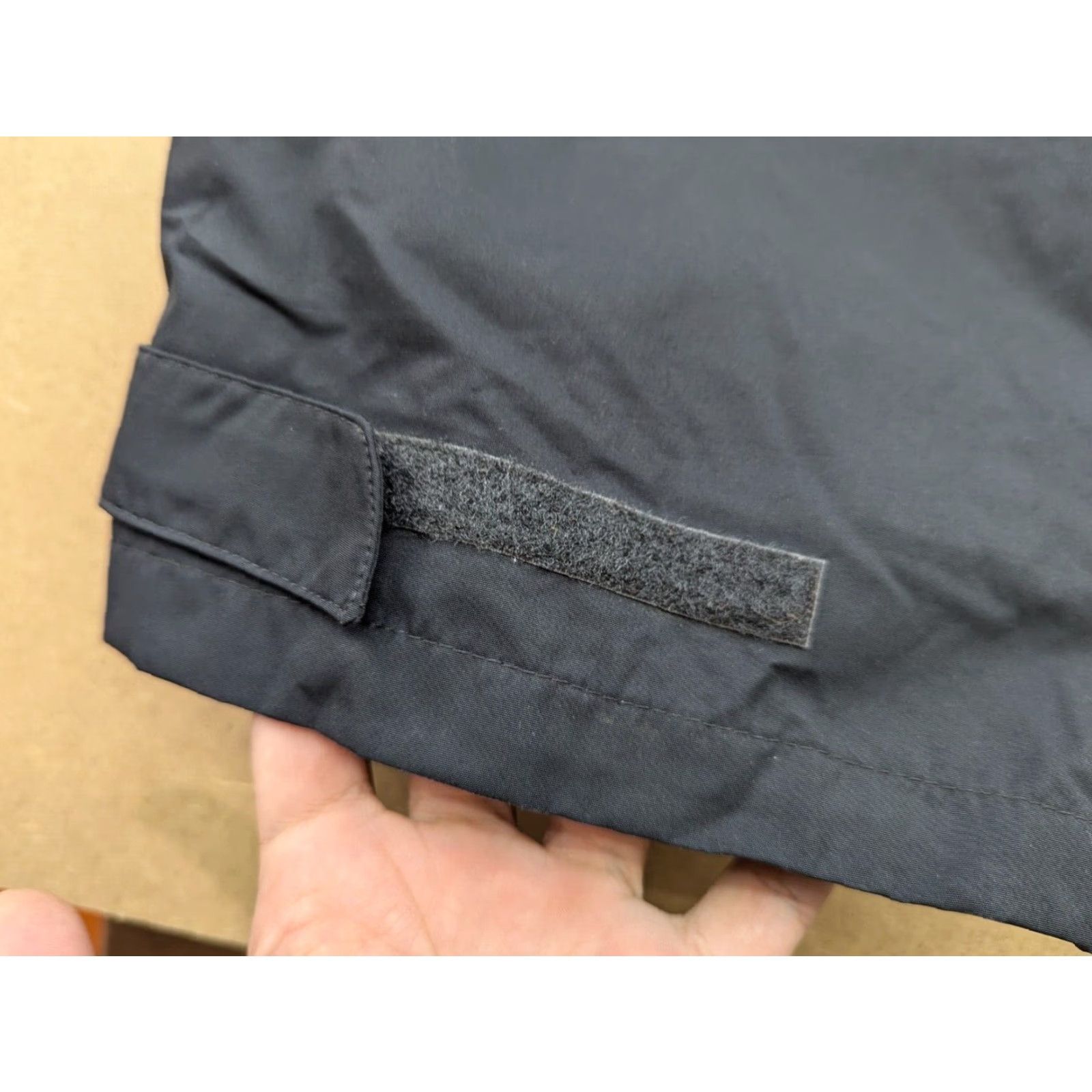 Helly Hansen Helly Hansen Mens Pants Size M Lightweight Outdoor Waterproof Black Pants Mens Rain Pants 30in Inseam 31in Waist Black Mens Size US 31 - 3 Thumbnail