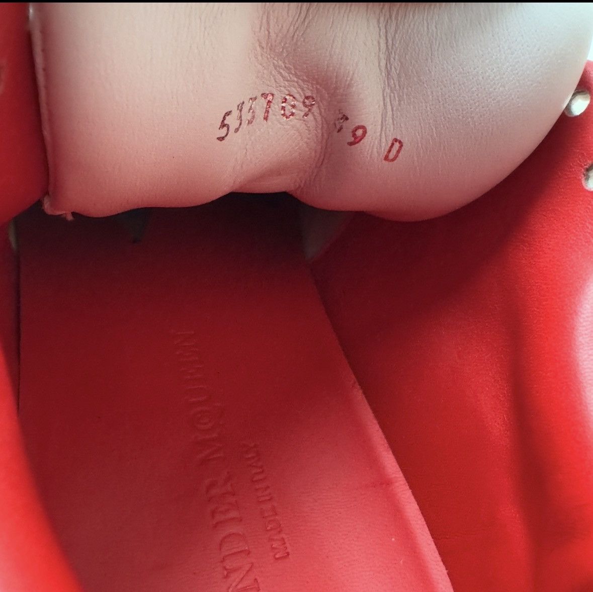 Alexander McQueen Alexander McQueen: Larry Oversized Men's Sneakers Size US 6 / EU 39 - 10 Thumbnail