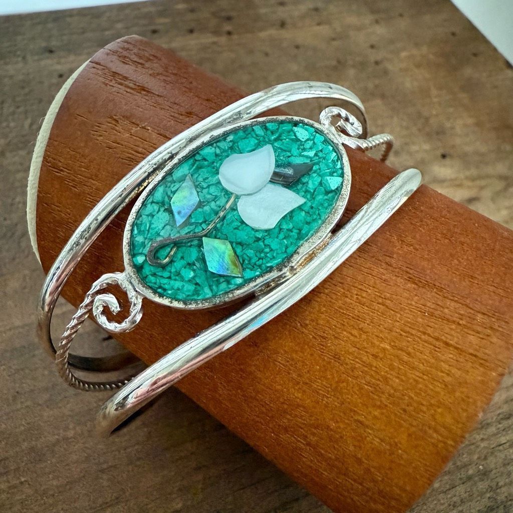 Vintage Vintage Alpaca Mexico Silver Abalone Crushed Turquoise Cuff Size ONE SIZE - 1 Thumbnail