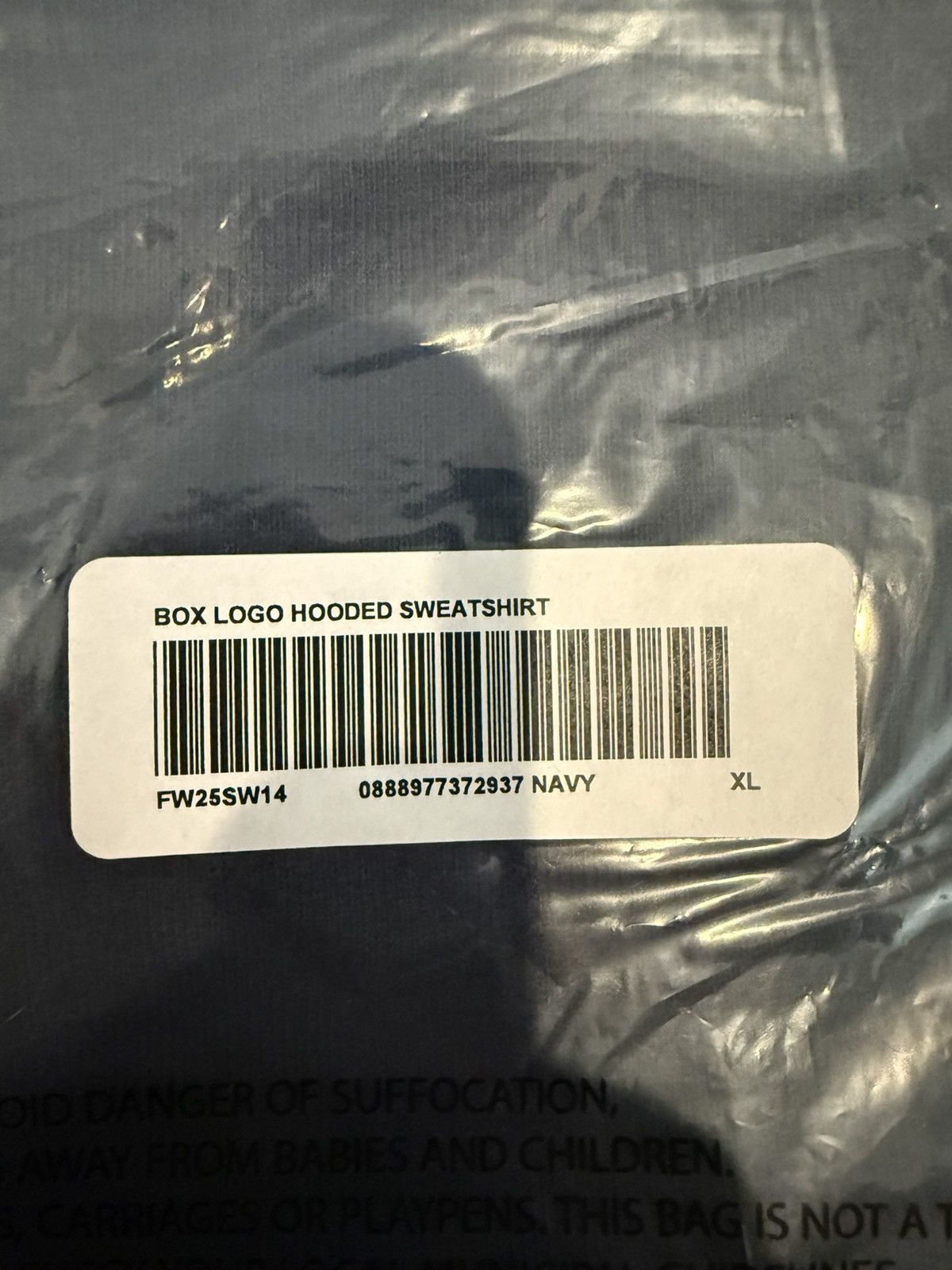 Supreme Supreme Navy Box Logo Size US XL / EU 56 / 4 - 3 Thumbnail