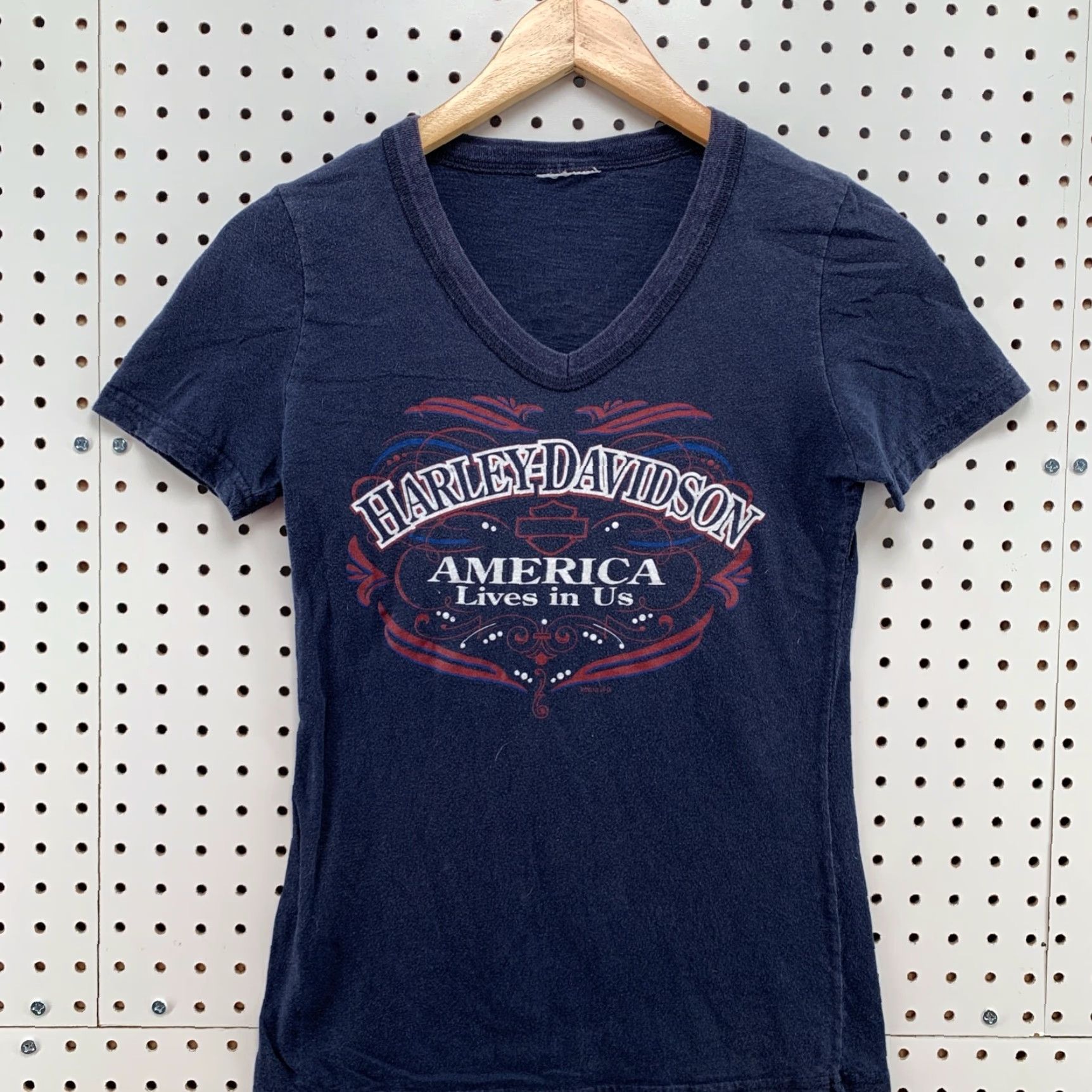 Harley Davidson HARLEY-DAVIDSON Women's T-Shirt Small Blue V-Neck Motorcycle City Theme Cap Sleeve Size 28" / US 6 / IT 42 - 4 Thumbnail