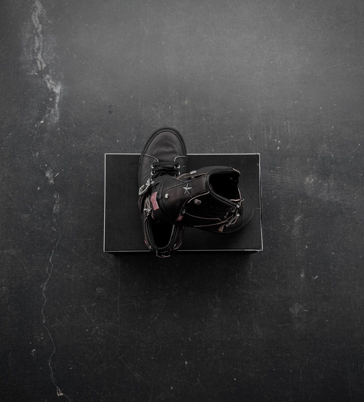 Midnight Studios × Vans Shane Gonzales x Vans Sk8-Hi Reissue Strap VLT LX Size US 10 / EU 43 - 5 Thumbnail