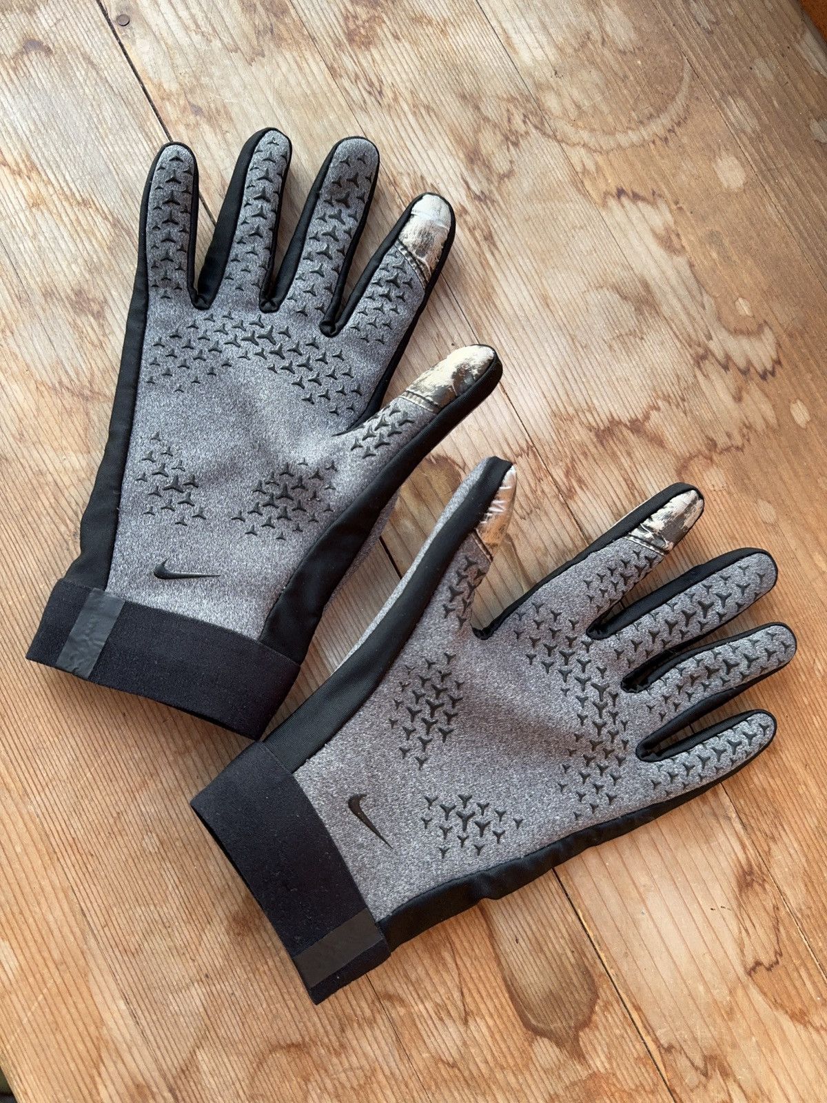 Nike Nike Air Sport Gloves Drill Y2K Style Hype Size ONE SIZE - 3 Thumbnail