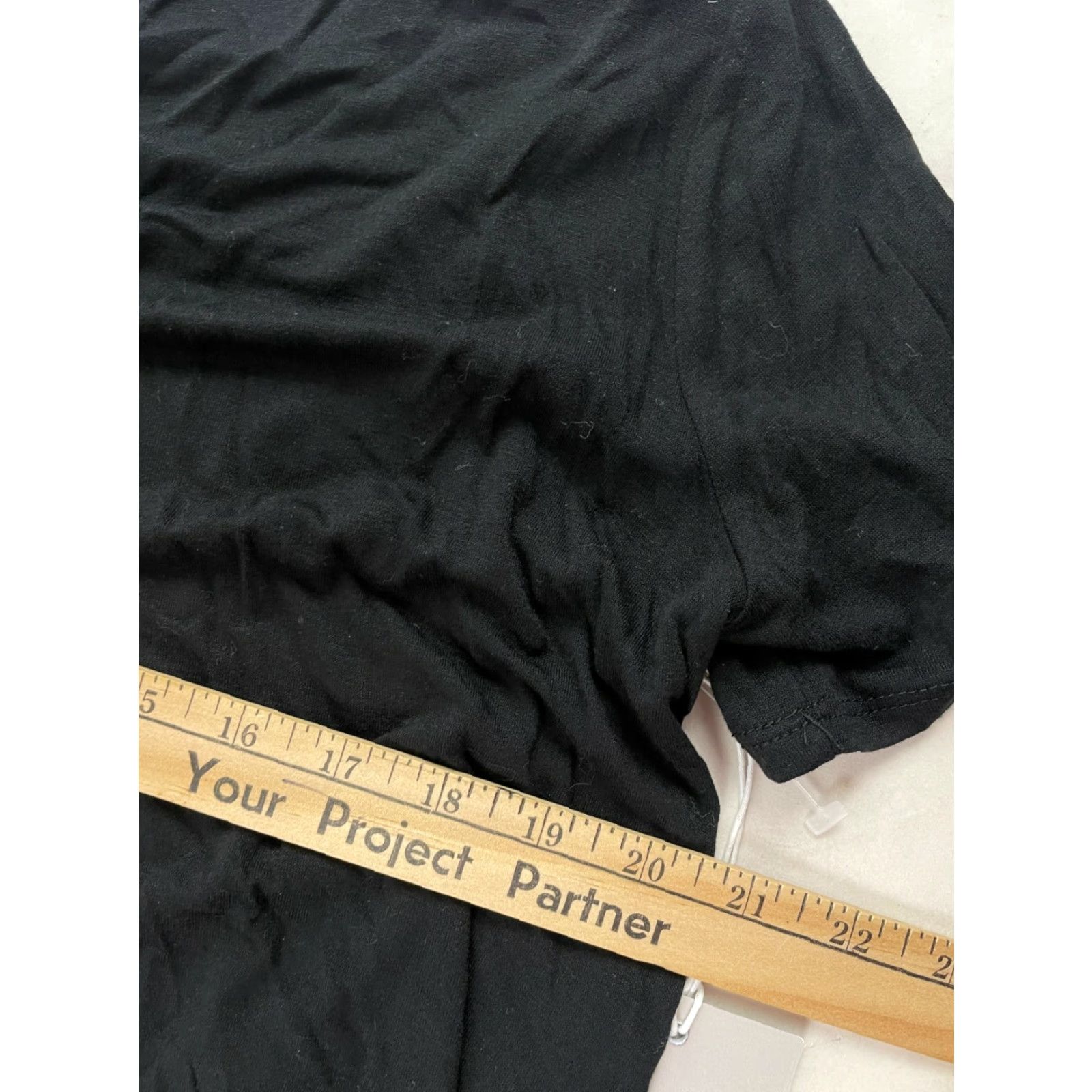Vintage Chelsea28 Shirt Women's XS Black Deep V-Neck Cropped Short Sleeve Faux Wrap Size XS / US 0-2 / IT 36-38 - 4 Thumbnail