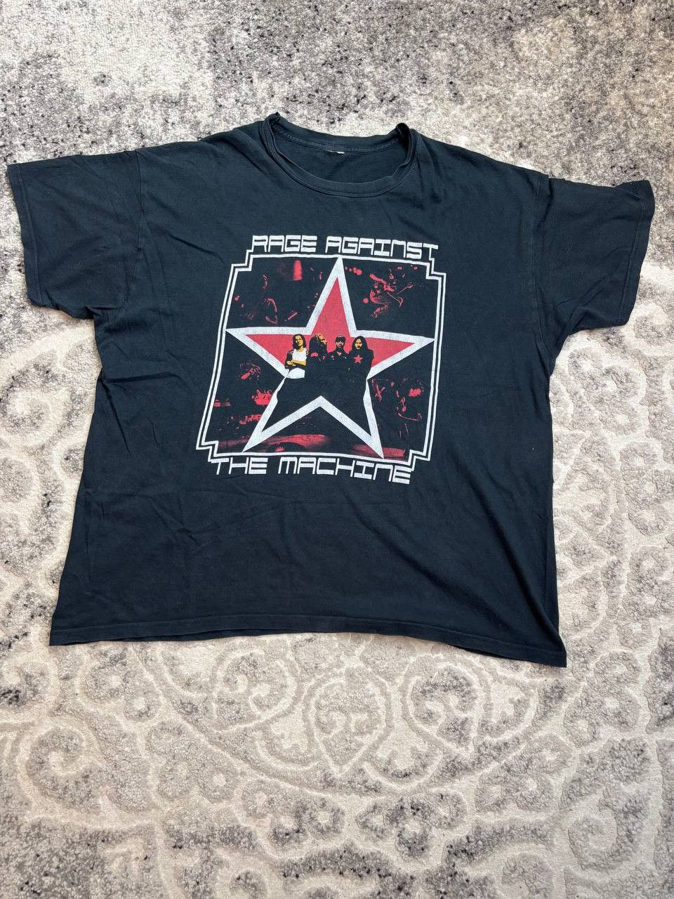 Vintage Vintage Rage Against The Machine Star Logo T-Shirt -Boxy Fit Size US XL / EU 56 / 4 - 2 Thumbnail