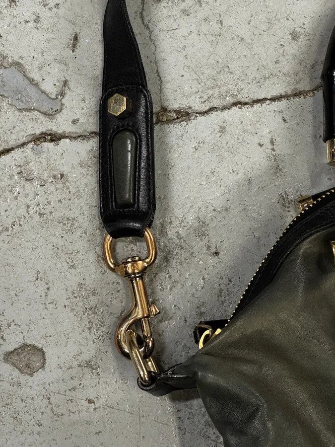Gucci 2000s Gucci Dark Green & Black Eroded Bamboo Handle Bag Size ONE SIZE - 12 Thumbnail