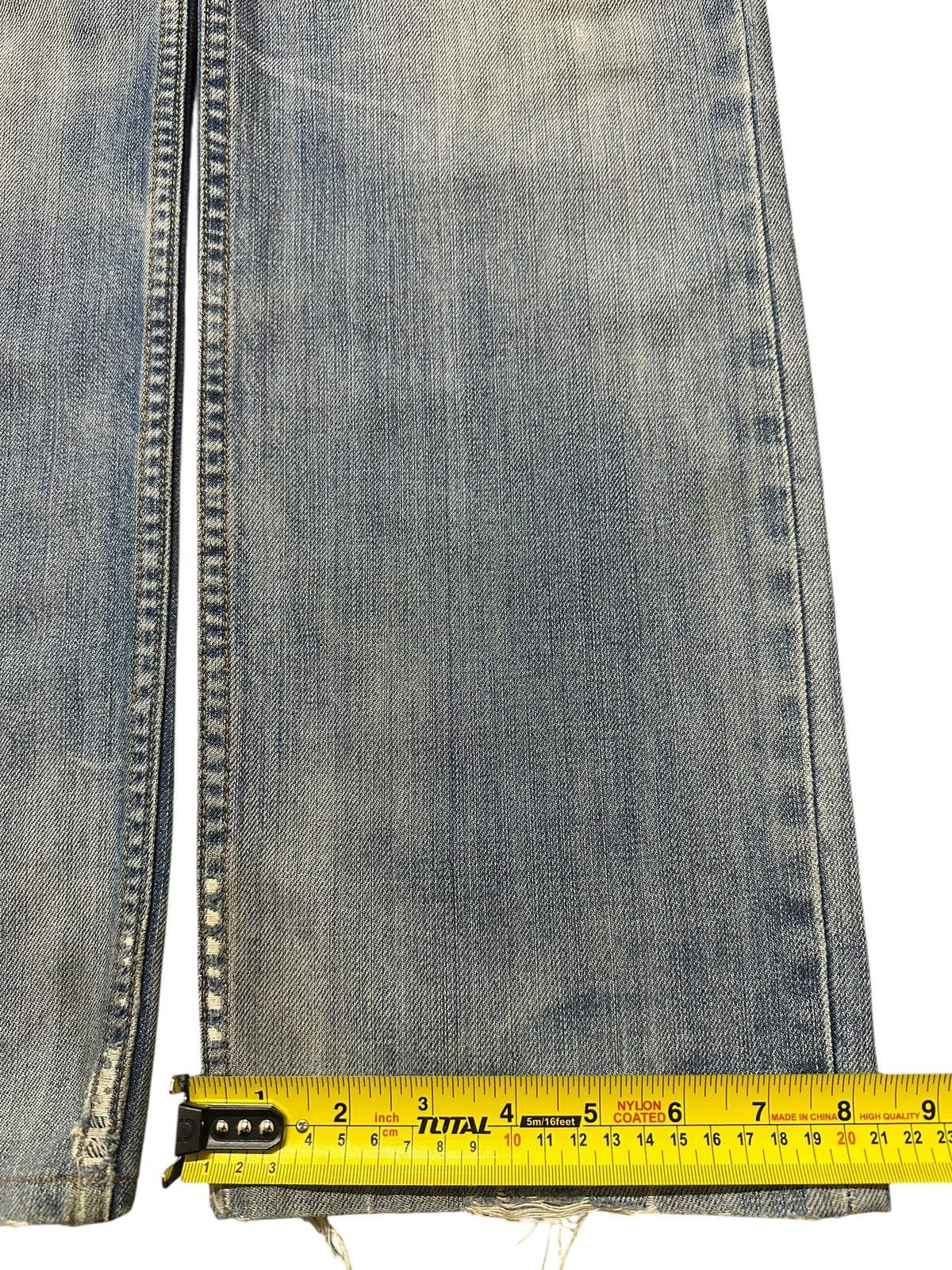 Levi's Vintage Levis 502 Regular Straight Faded Wash Distress Jeans Size US 31 - 16 Thumbnail