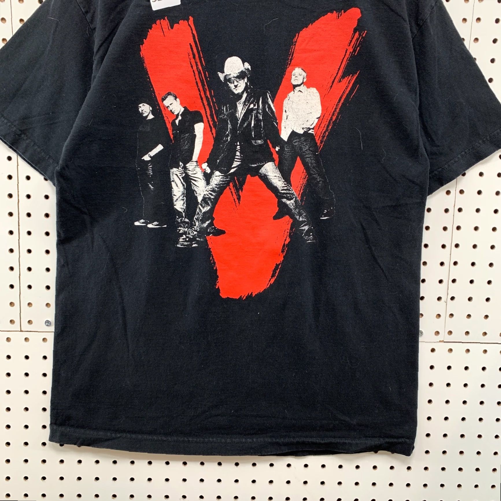 Vintage VINTAGE Murina U2 Vertigo Band Tour T-Shirt Black Mens Large Music Rock 21x28.5 USA Size US L / EU 52-54 / 3 - 7 Thumbnail