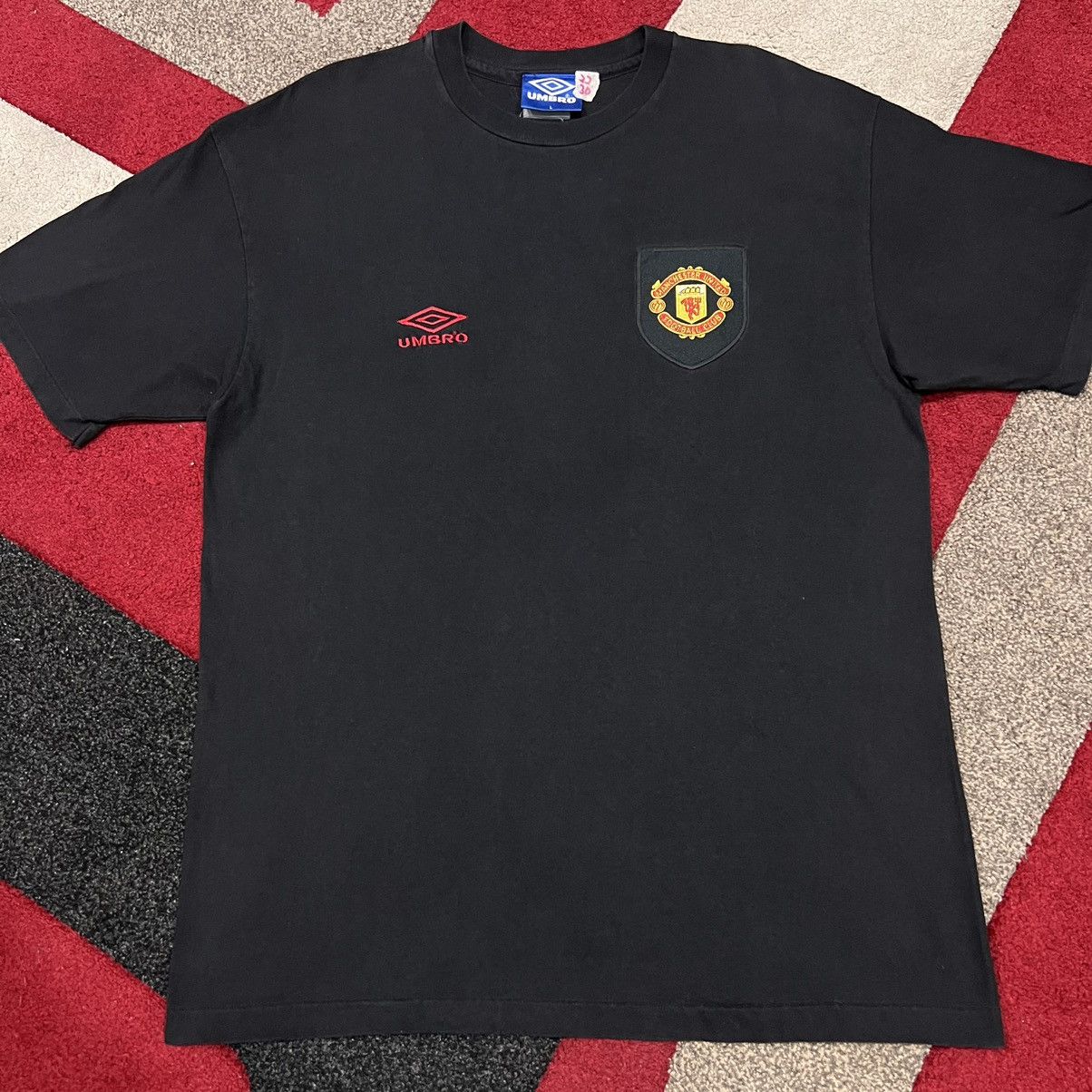 Umbro × Vintage Cheap - Vintage Man United Size US L / EU 52-54 / 3 - 1 Thumbnail