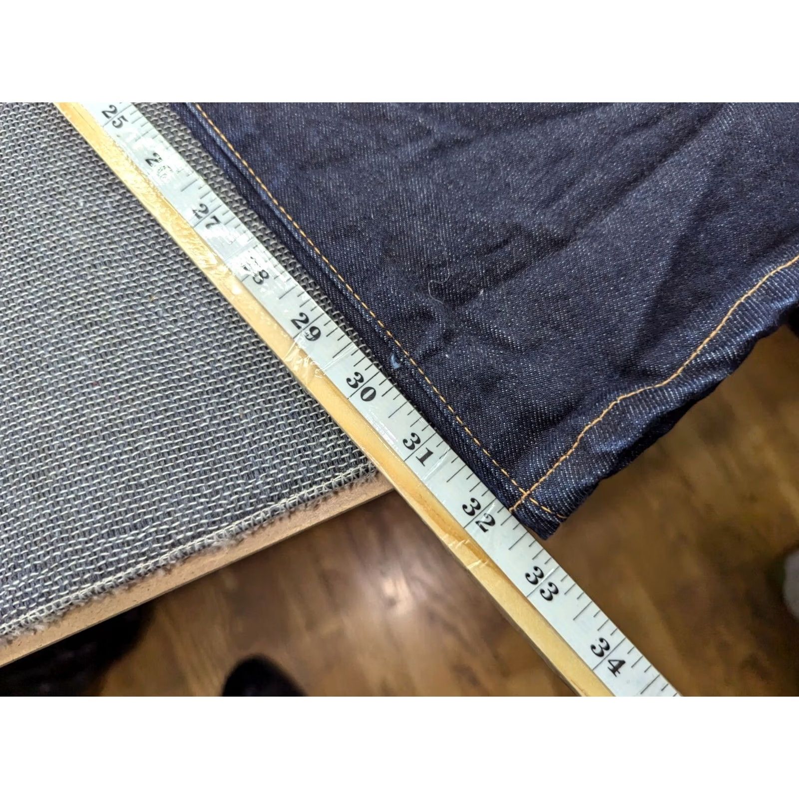 Vintage Vintage Freddies of Pinewood Mens Jeans W32 L33 Distressed Button Fly Dark Blue Denim Cotton Straight Regular 90s Mens Jeans Size US 33 - 7 Thumbnail