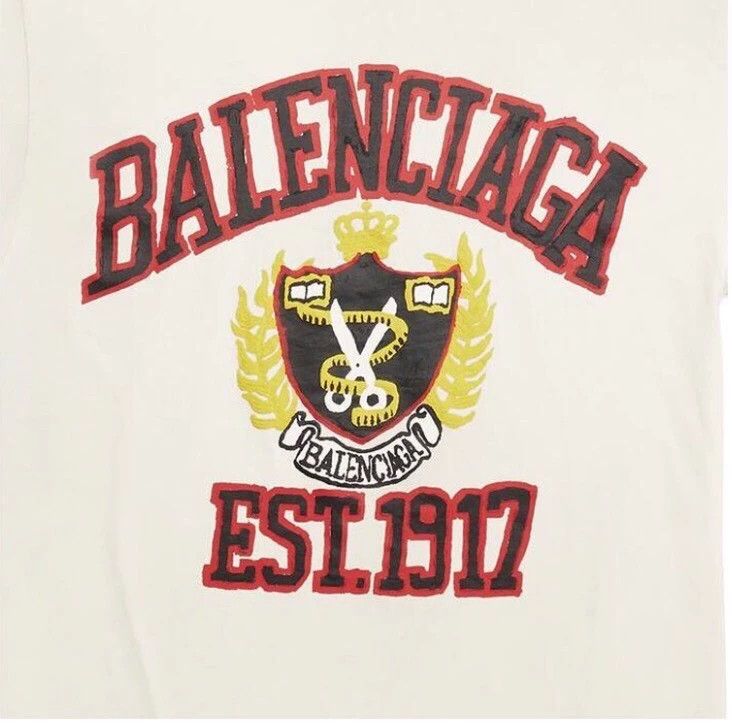 Balenciaga Balenciaga Monogrammed printed crewneck pullover short sle Size US S / EU 44-46 / 1 - 3 Thumbnail
