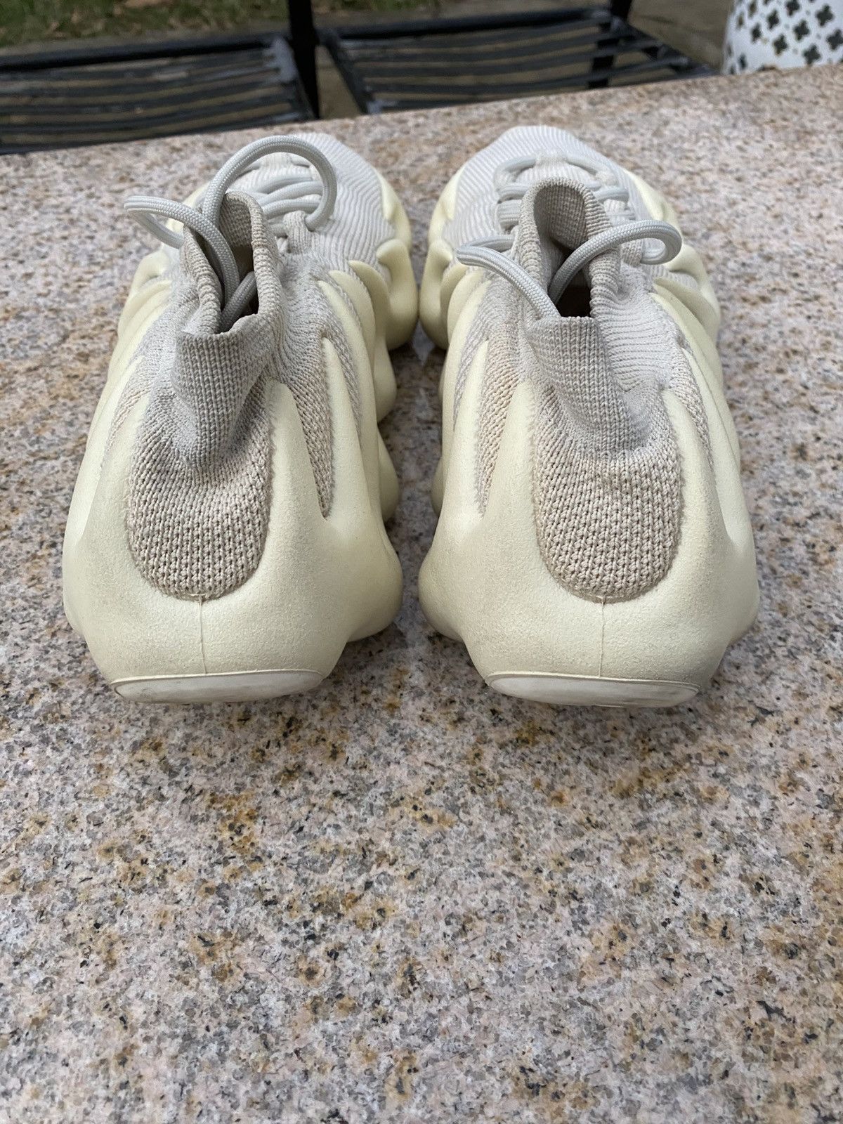 Adidas Adidas Yeezy 450 Cloud White H68038 Men's Size 11 Used Size US 11 / EU 44 - 4 Thumbnail