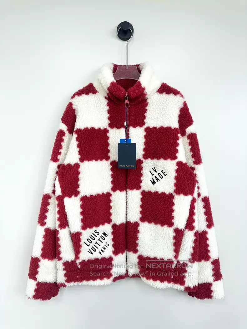 Louis Vuitton Louis Vuitton White and red checkerboard teddy jacket Size US M / EU 48-50 / 2 - 1 Thumbnail