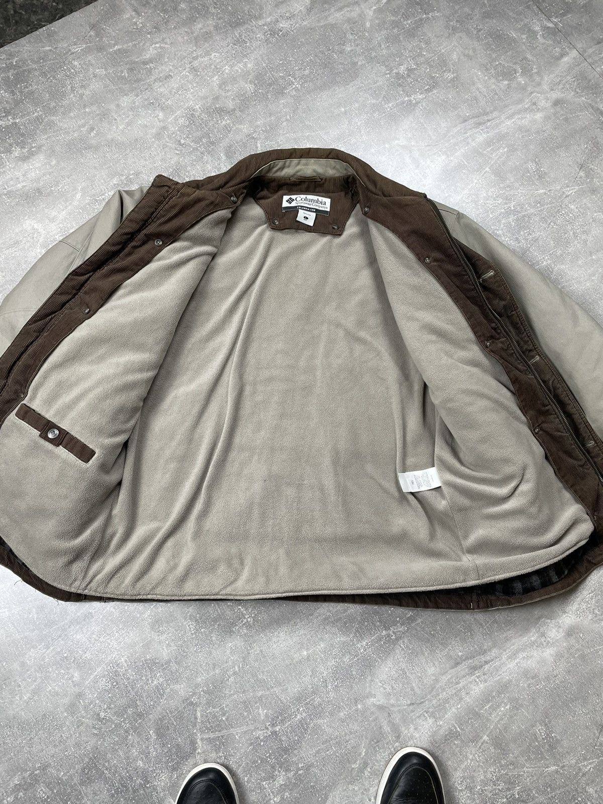 Columbia × Vintage Vintage Columbia American Lined Beige Outdoor Jacket Size US L / EU 52-54 / 3 - 12 Thumbnail