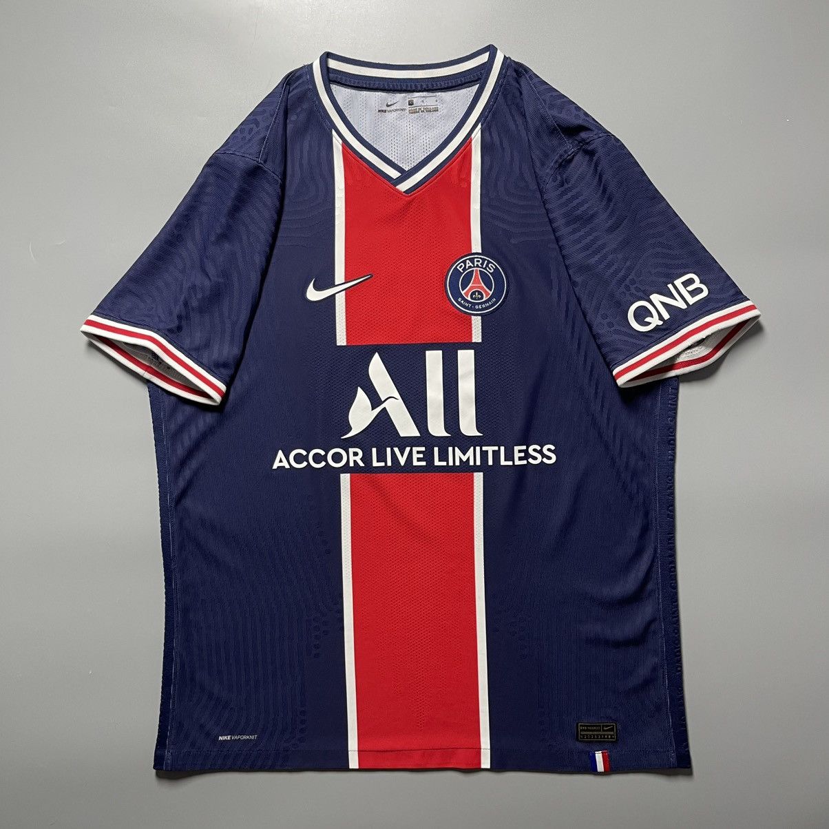 Vintage PSG NIKE VAPORKNIT 2020/2021 FOOTBALL HOME JERSEY #7 MBAPPE Size US L / EU 52-54 / 3 - 2 Thumbnail