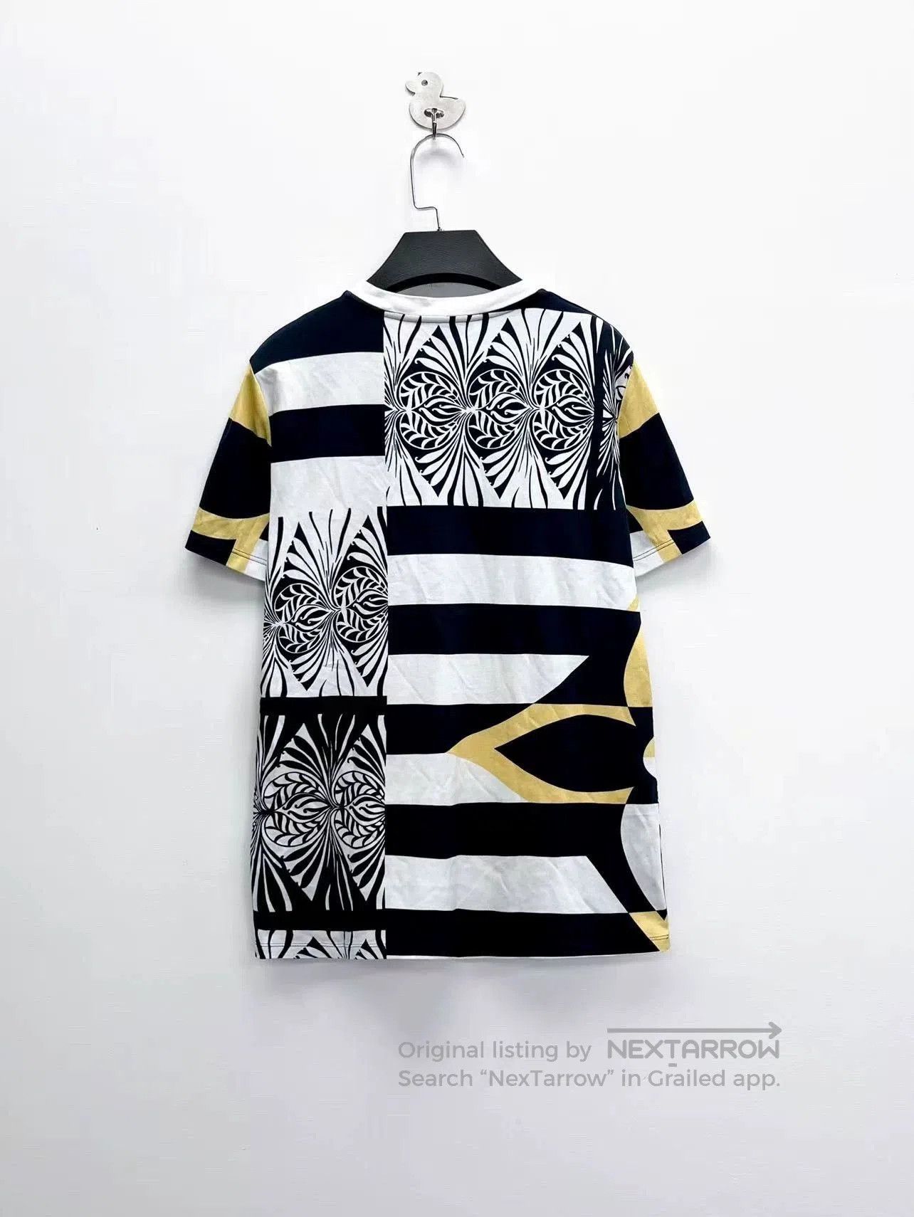 Louis Vuitton louis vuitton color block striped logo t. Size US S / EU 44-46 / 1 - 2 Thumbnail