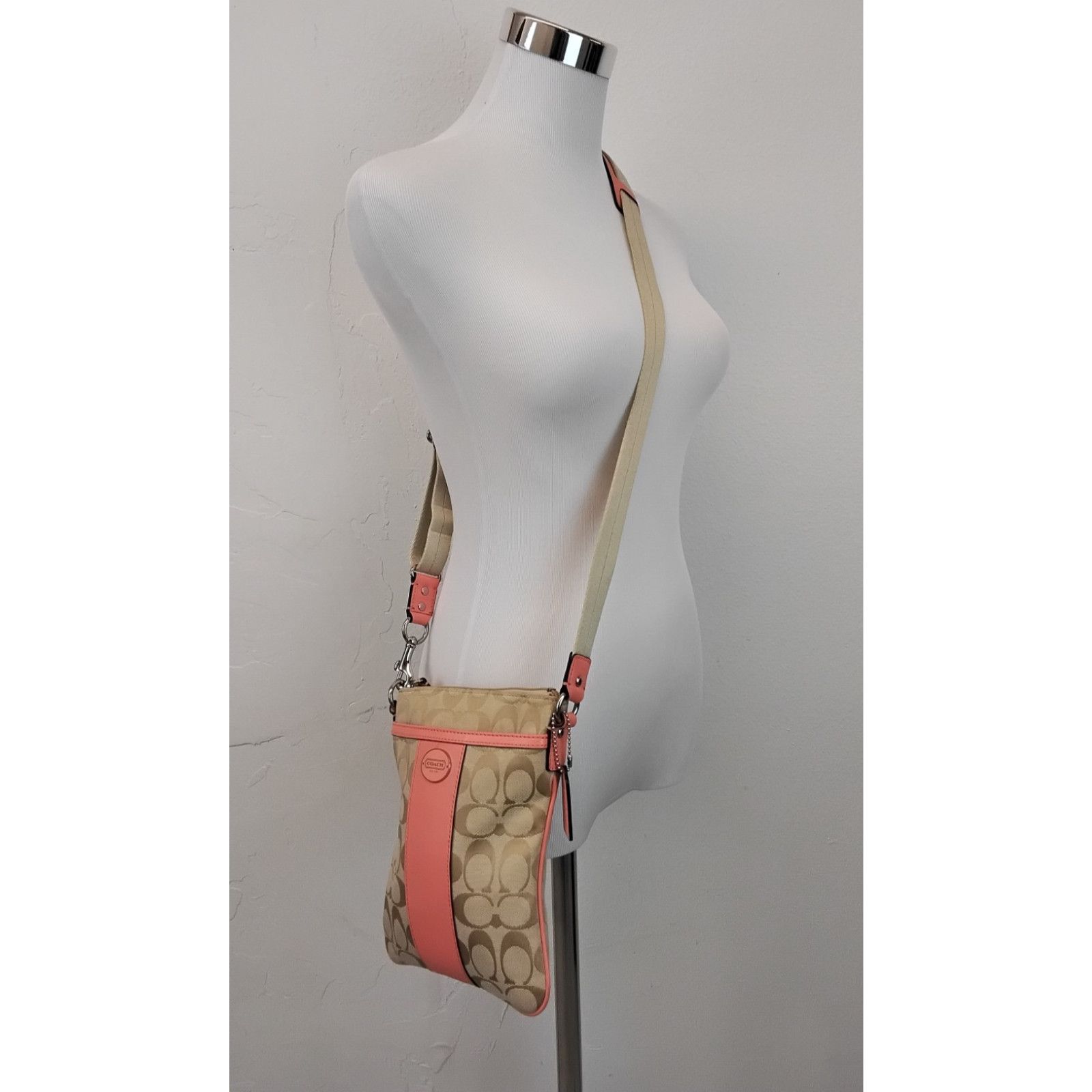 Coach Coach Handbag Signature C Logo Crossbody Khaki & Peach Size ONE SIZE - 2 Thumbnail