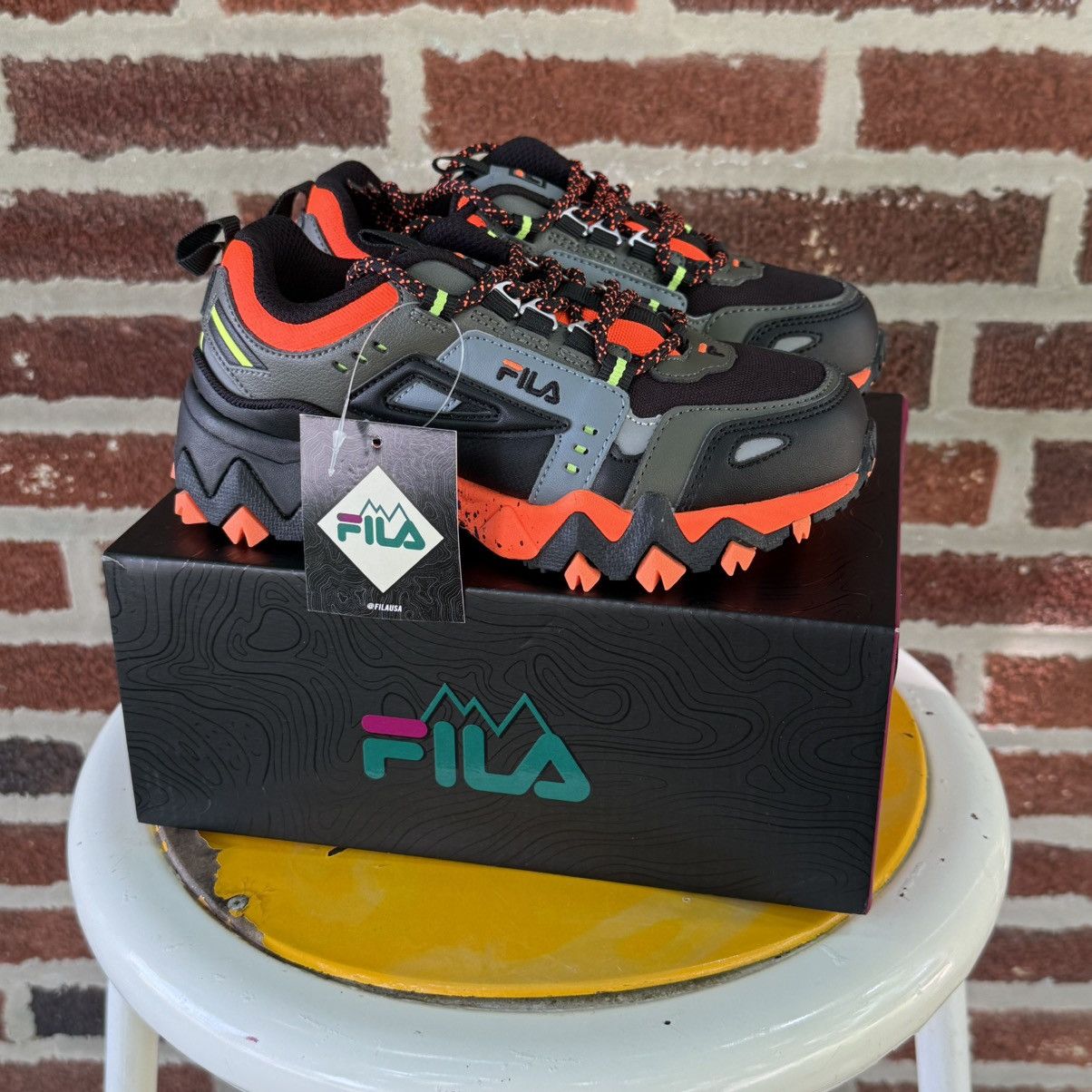 Fila Fila Kids Oakmont TR Trail Sneakers – Size 1.5 US - NEW!!! Size US 5 / EU 37 - 1 Thumbnail