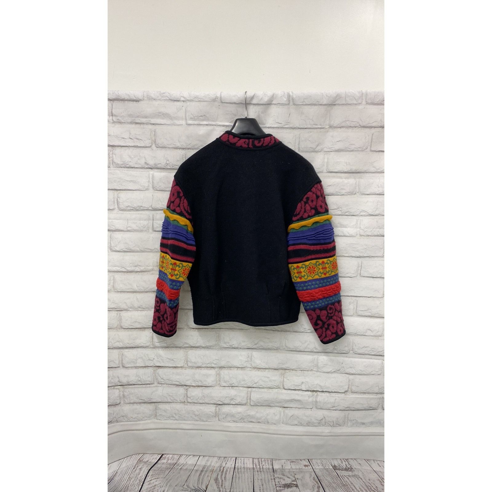 Vintage Geiger Wool Knit Cardigan Sweater Size 40 Austria ~ Coogi Size ONE SIZE - 2 Thumbnail