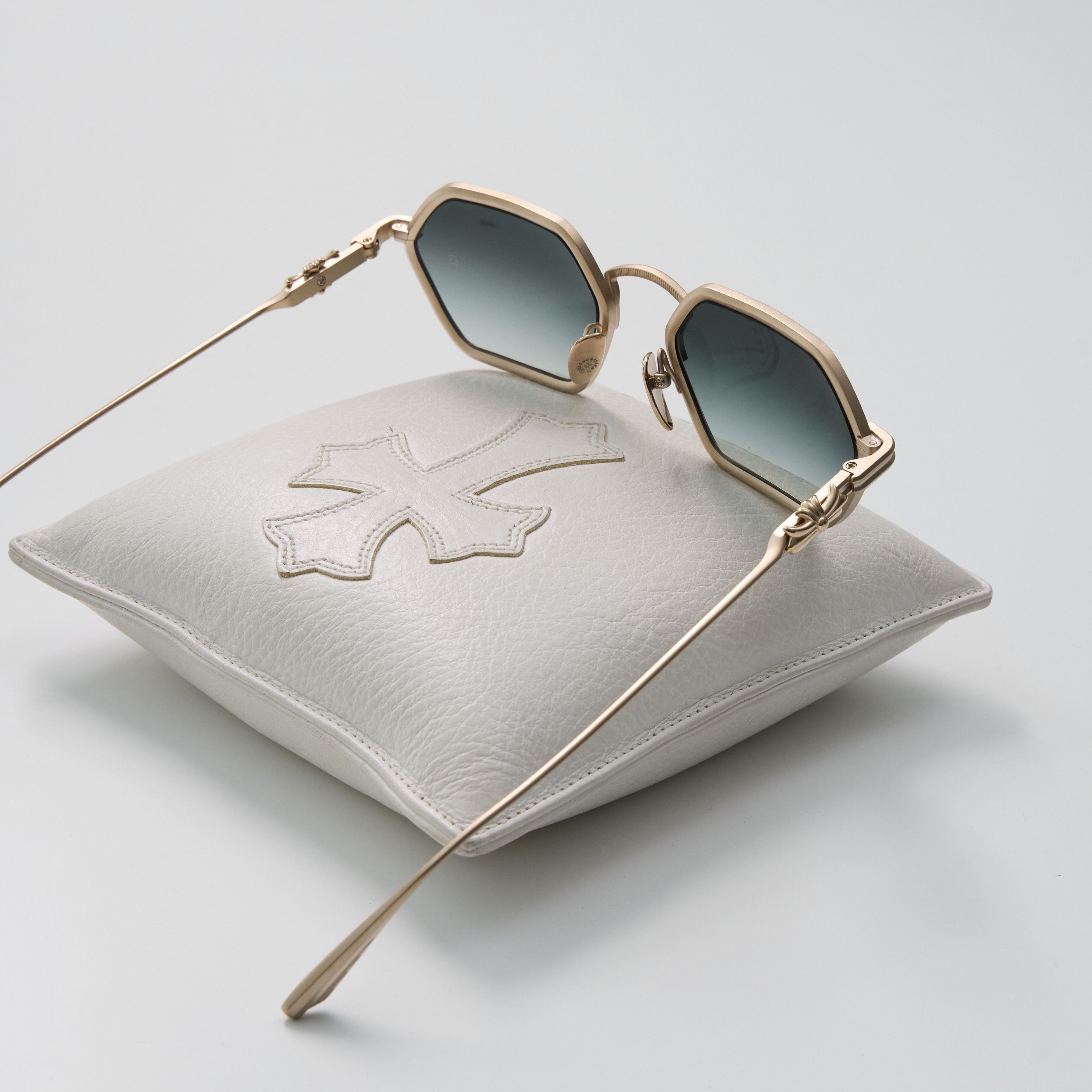 Chrome Hearts CHROME HEARTS DATASS MATTE GOLD PLATED Size ONE SIZE - 7 Thumbnail