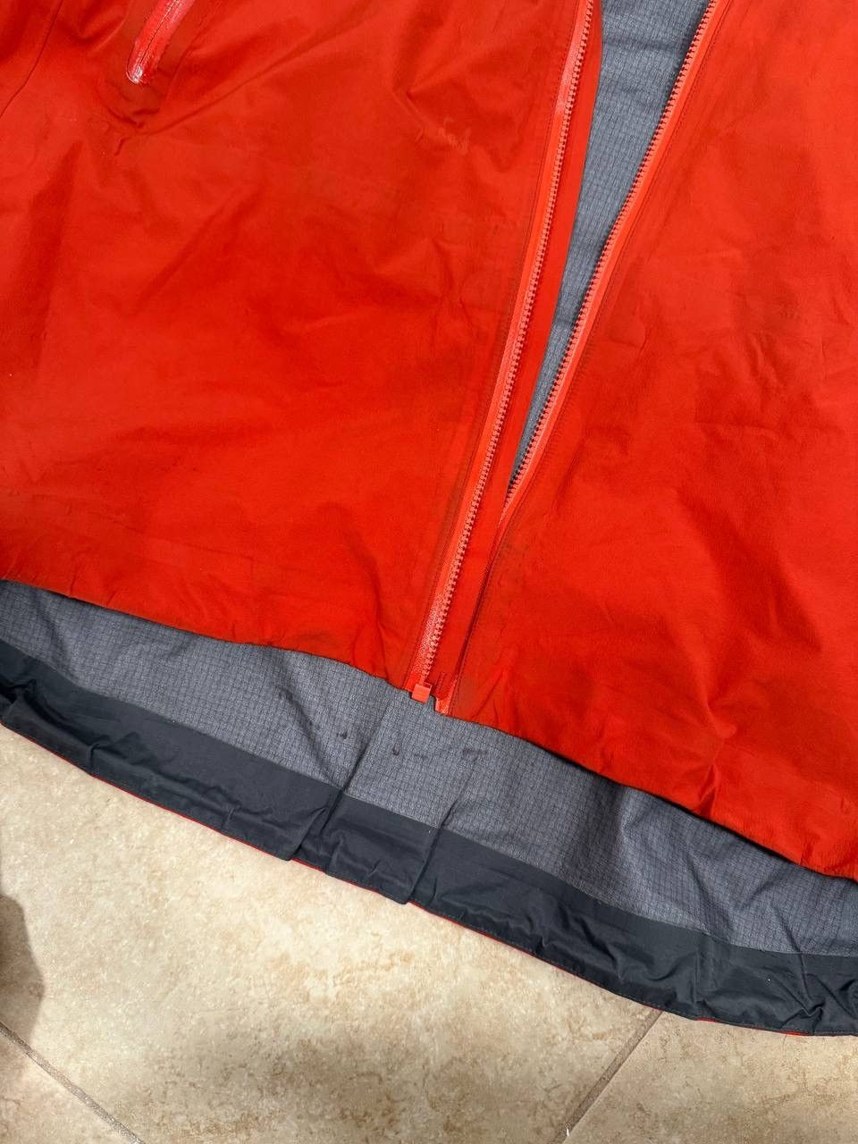 Arc'teryx Arcteryx Beta Sl Lt Gore Tex Pro Jacket us L mens waterproof Size US L / EU 52-54 / 3 - 5 Thumbnail