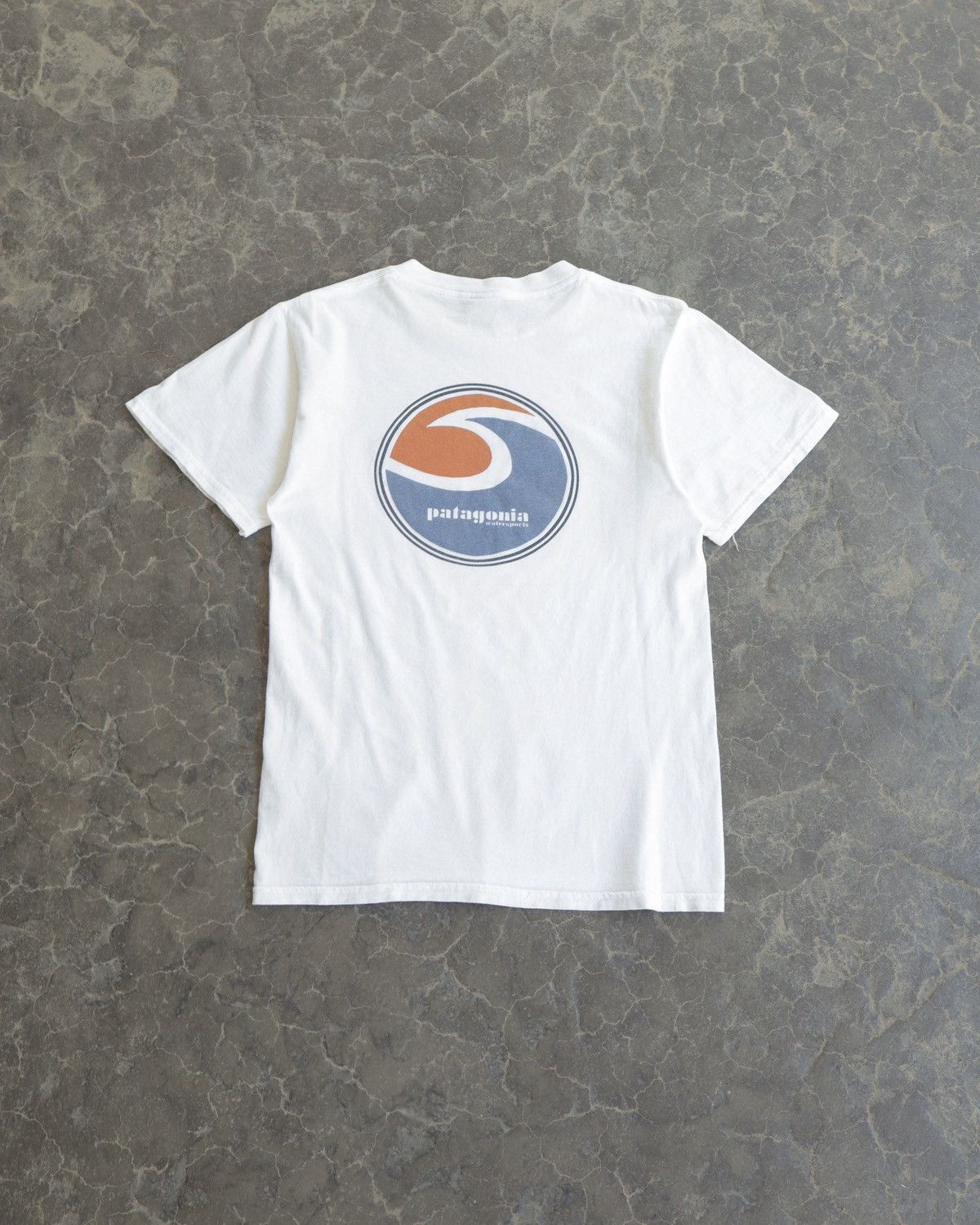 Patagonia Vintage Patagonia Beneficial Watersports Wave White Tee USA Size US S / EU 44-46 / 1 - 1 Thumbnail