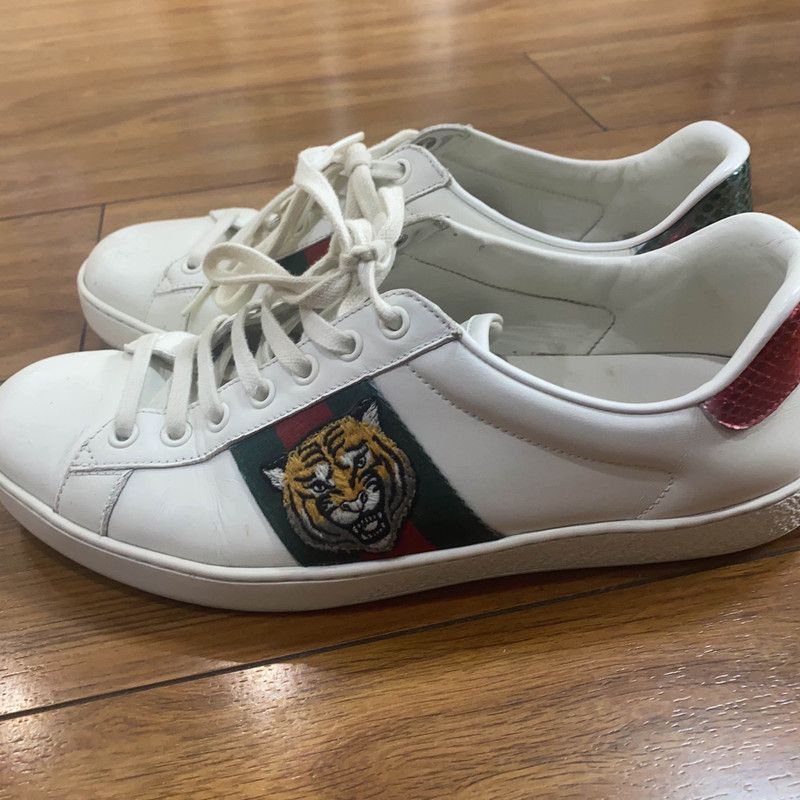 Gucci Gucci Ace Tiger Embroidered Low-Top Sneakers - Size US 8 / EU 41 - 1 Thumbnail