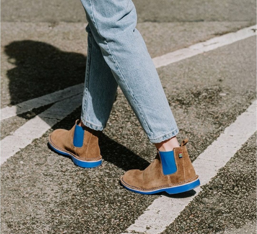 Other VELDSKOEN Chelsea Boot J-Bay Casual Chukka Minimalist UNISEX Size US 6 / IT 36 - 2 Thumbnail