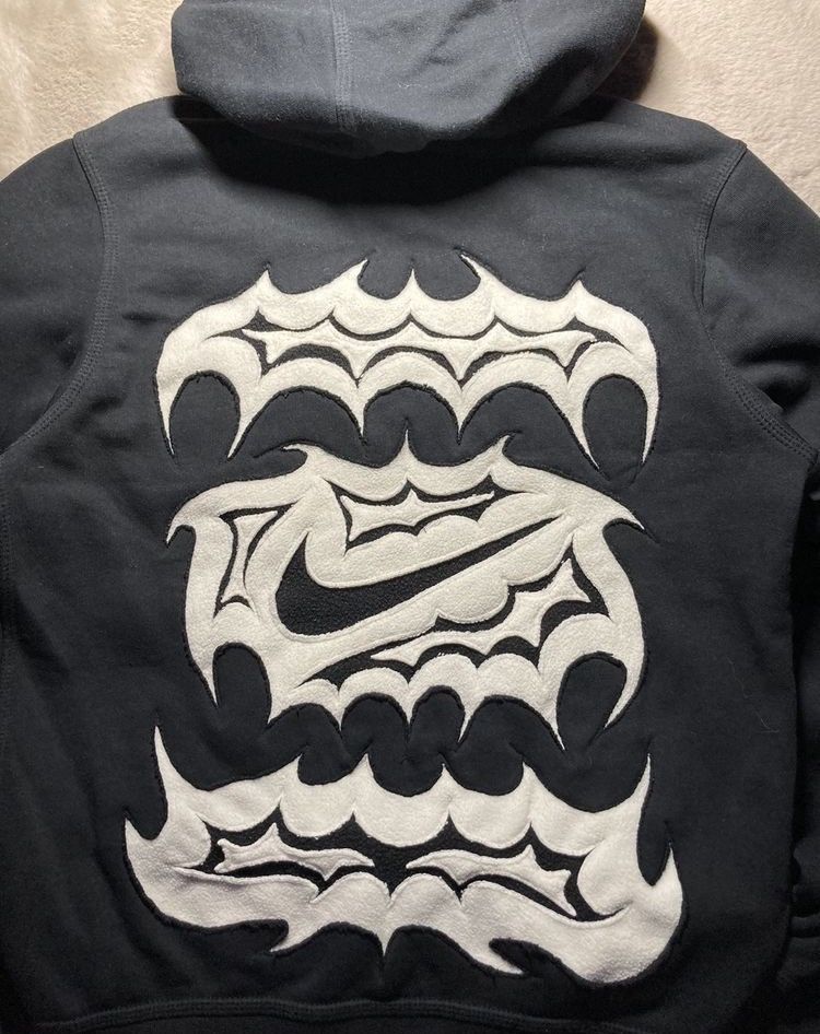 Nike × Vintage ⛩️ Nike hoodie custom vintage y2k big center logo fleece rare Size US M / EU 48-50 / 2 - 3 Thumbnail