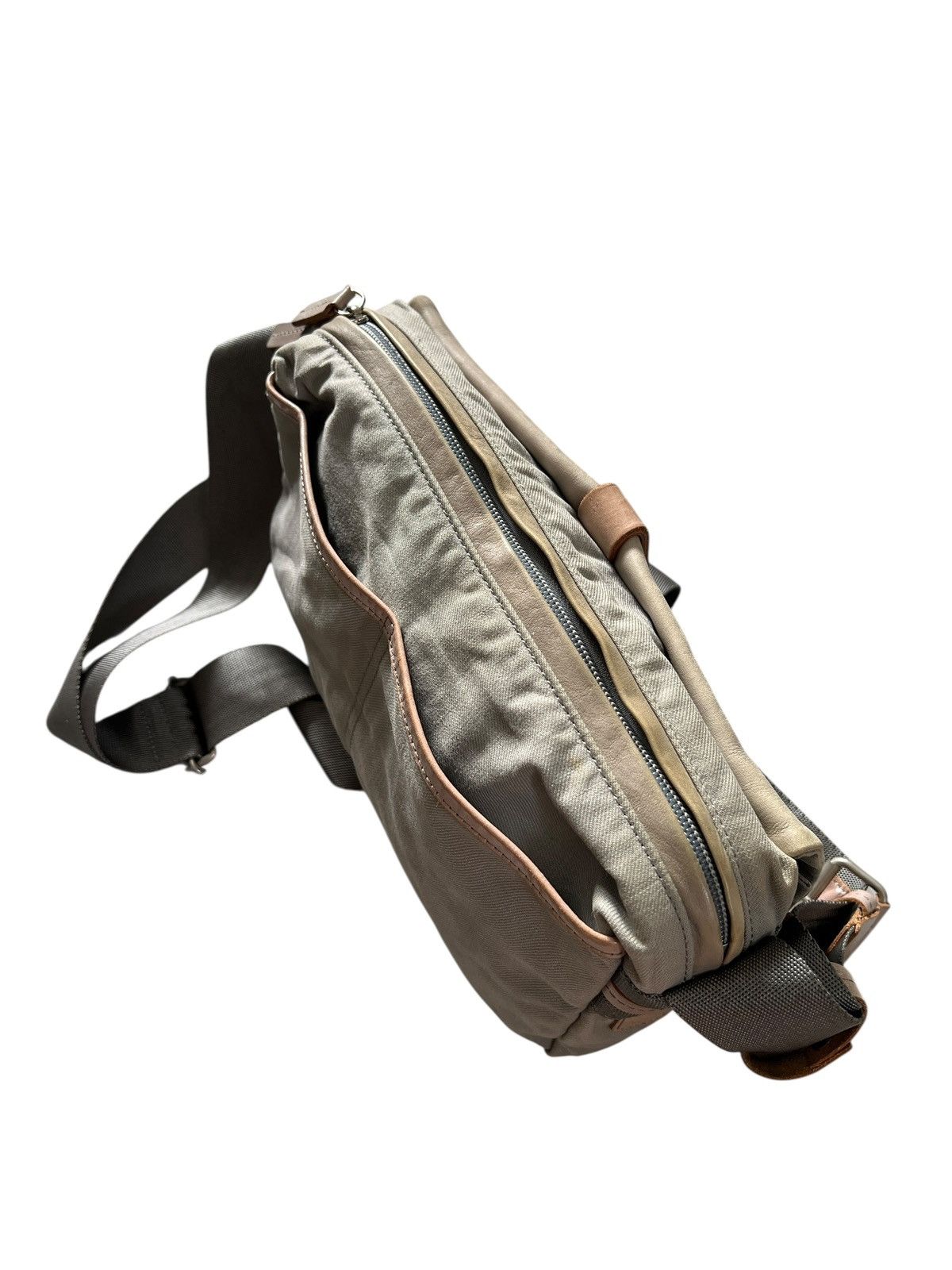 Yohji Yamamoto Yohji Yamamoto Y’SACCS Leather + Canvas Sling Bag Size ONE SIZE - 9 Thumbnail