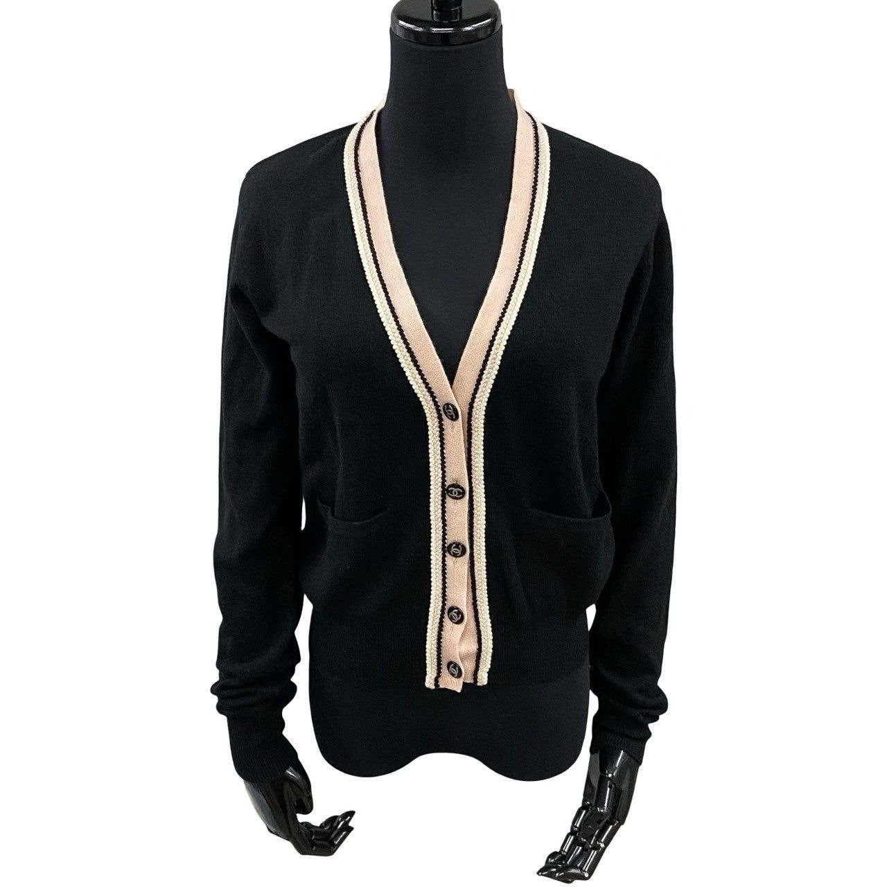 Chanel Chanel Black Cashmere Size ONE SIZE - 1 Thumbnail