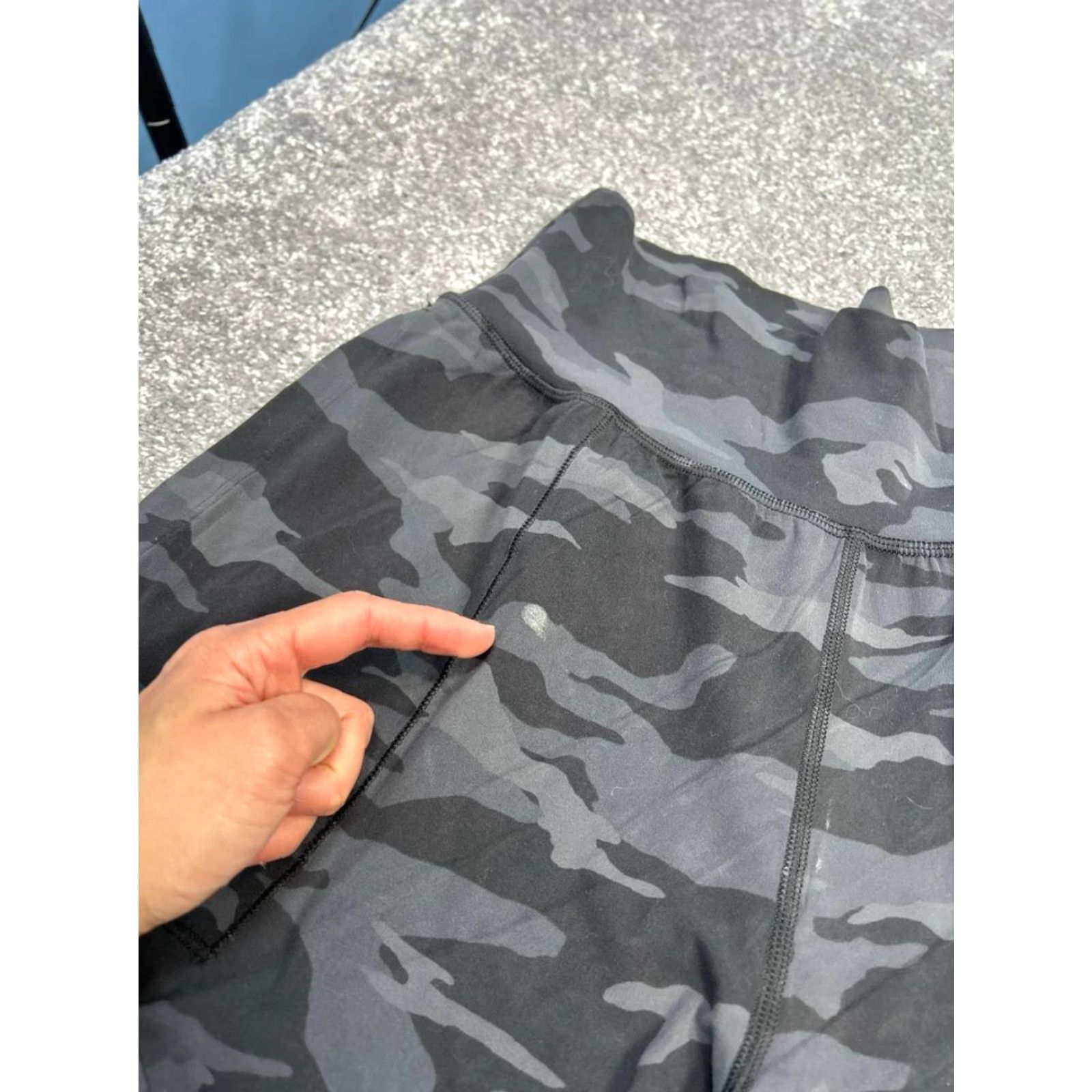 Athleta Athleta Jogger Pants Womens M Black Salutation Camo Running & Jogging Athleisure 27 In Inseam Pockets Easy Care Casual Activewear Fashion Size 32" / US 10 / IT 46 - 7 Thumbnail